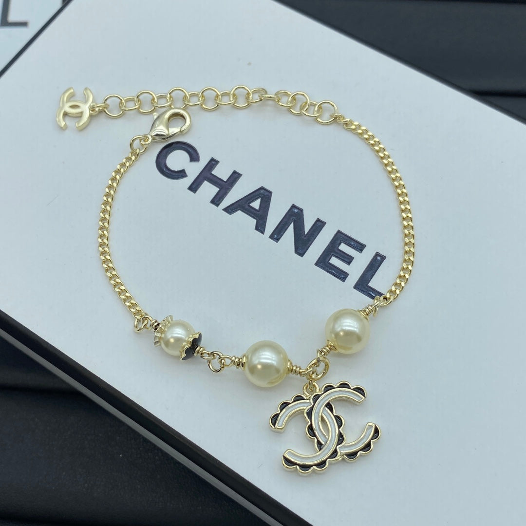 Pearl & CC Scallop Charm Necklace & Bracelet Set