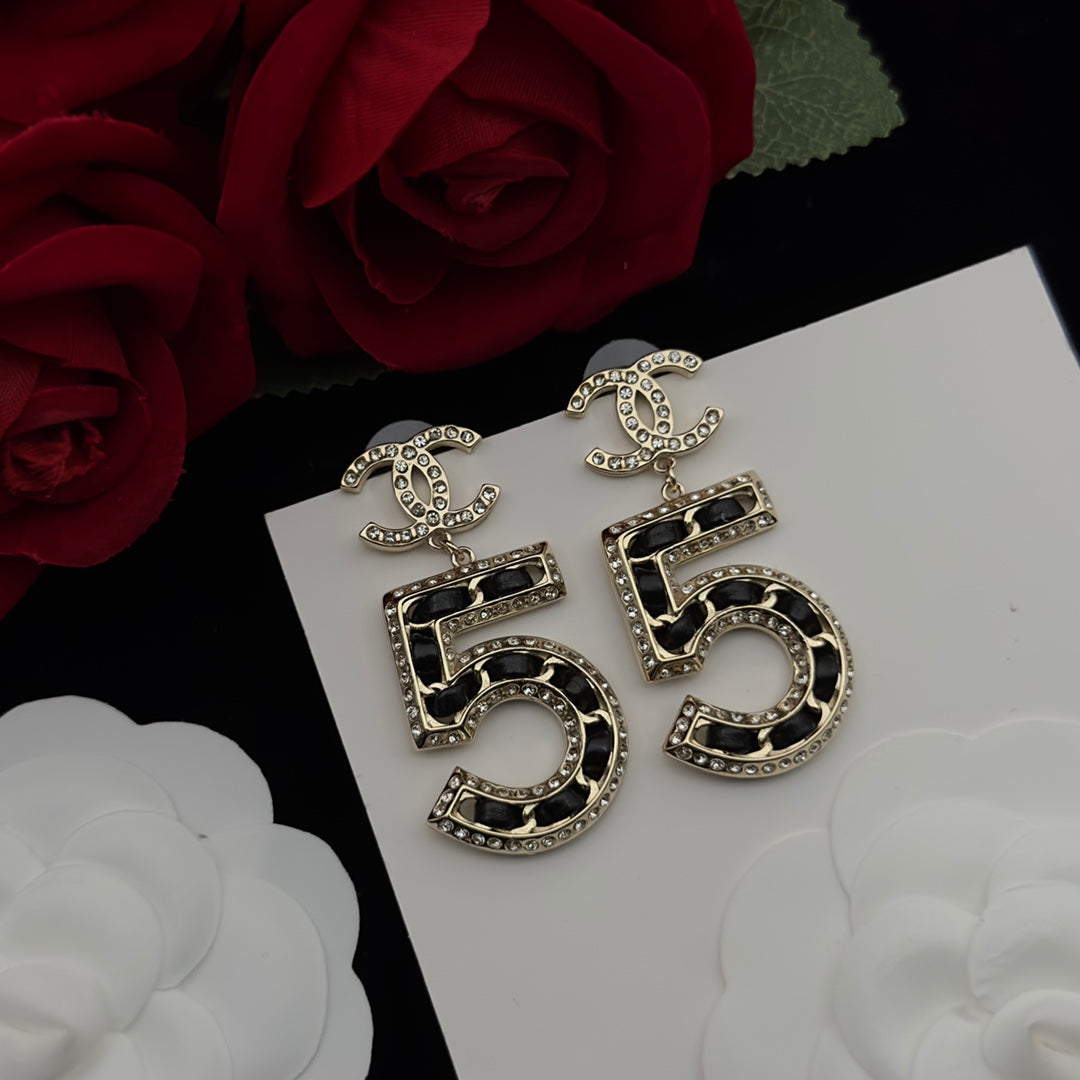 Crystal Number '5' Pendant Necklace Set – Pearl Strand & Gold Curb Chain with Matching Earrings