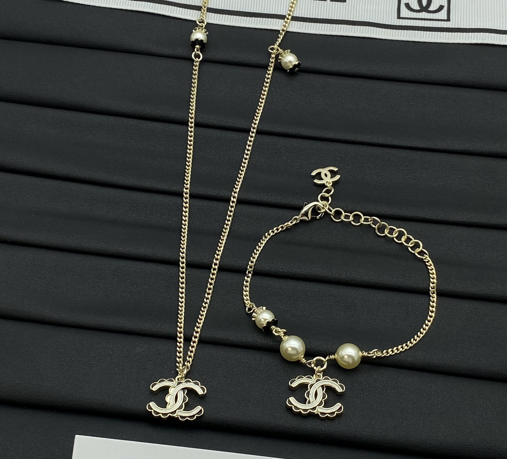 Pearl & CC Scallop Charm Necklace & Bracelet Set