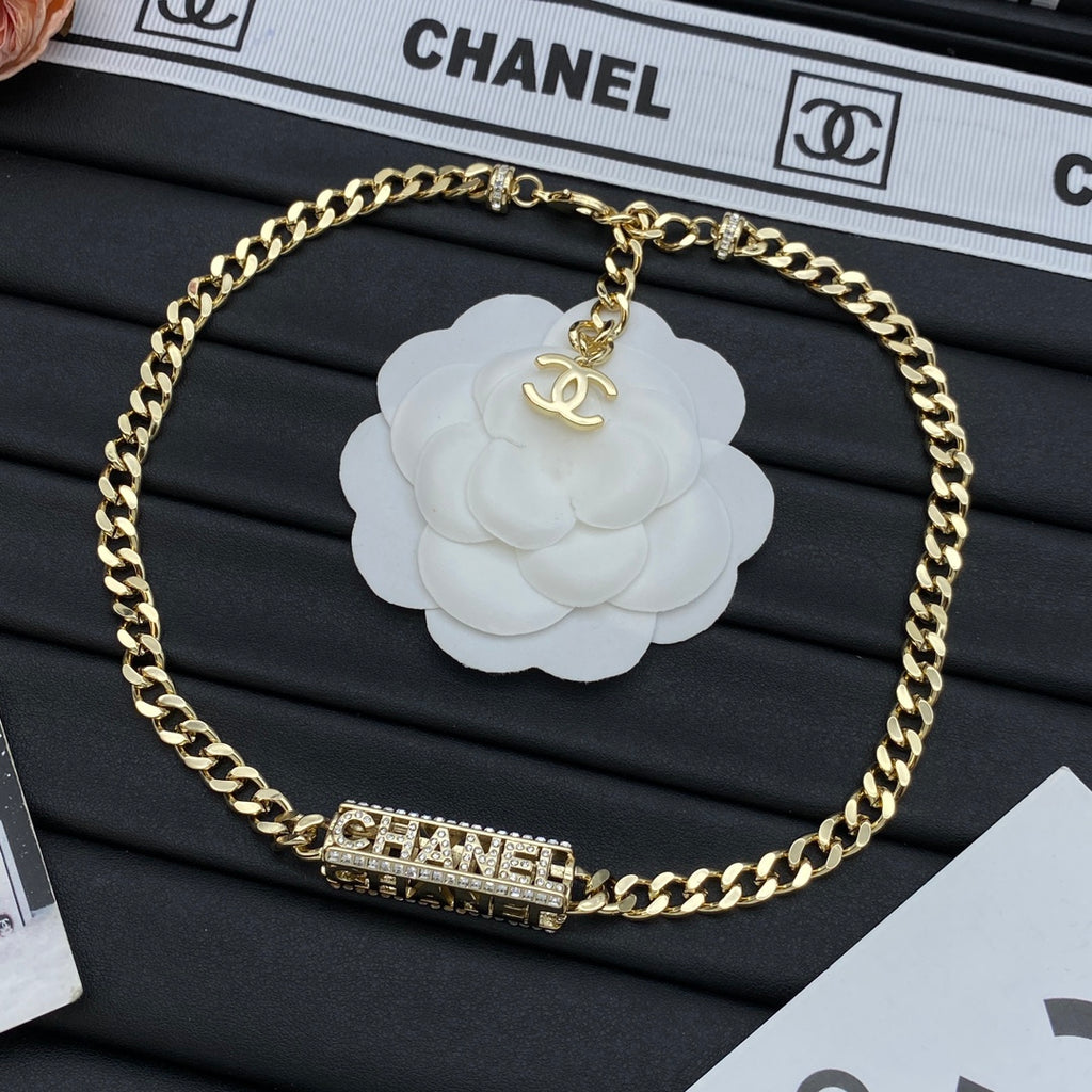 Crystal Letter Bar Pendant Chunky Curb Chain Necklace – Gold & Silver