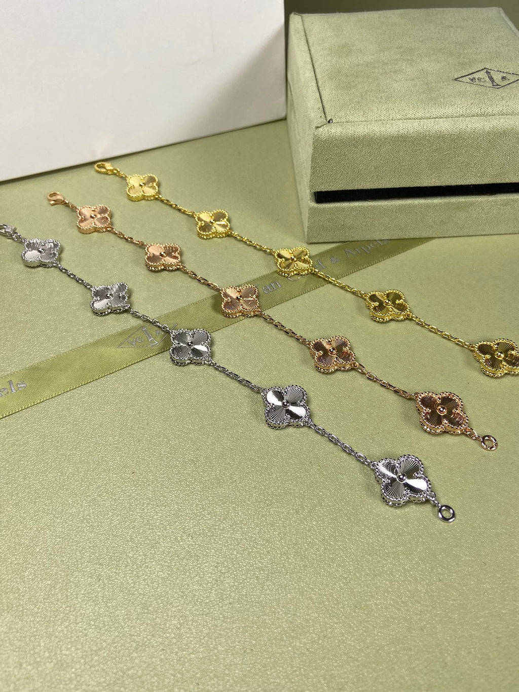 Double-Sided Laser-Cut Five-Flower Bracelet