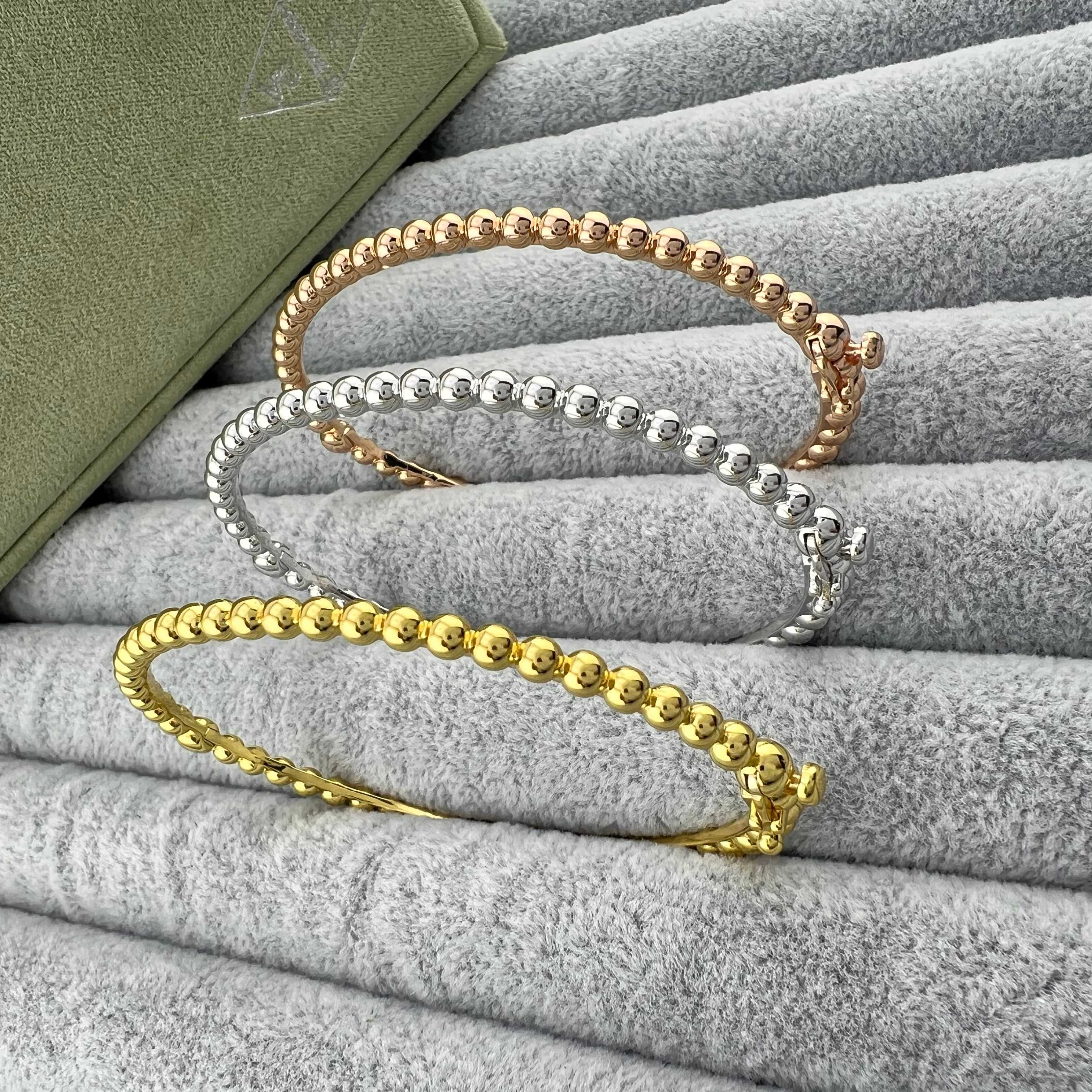 Perlee Pearl Bracelet