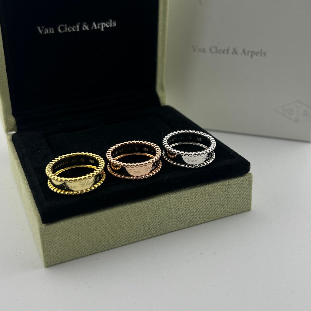 Pearl-Edged Signature Ring