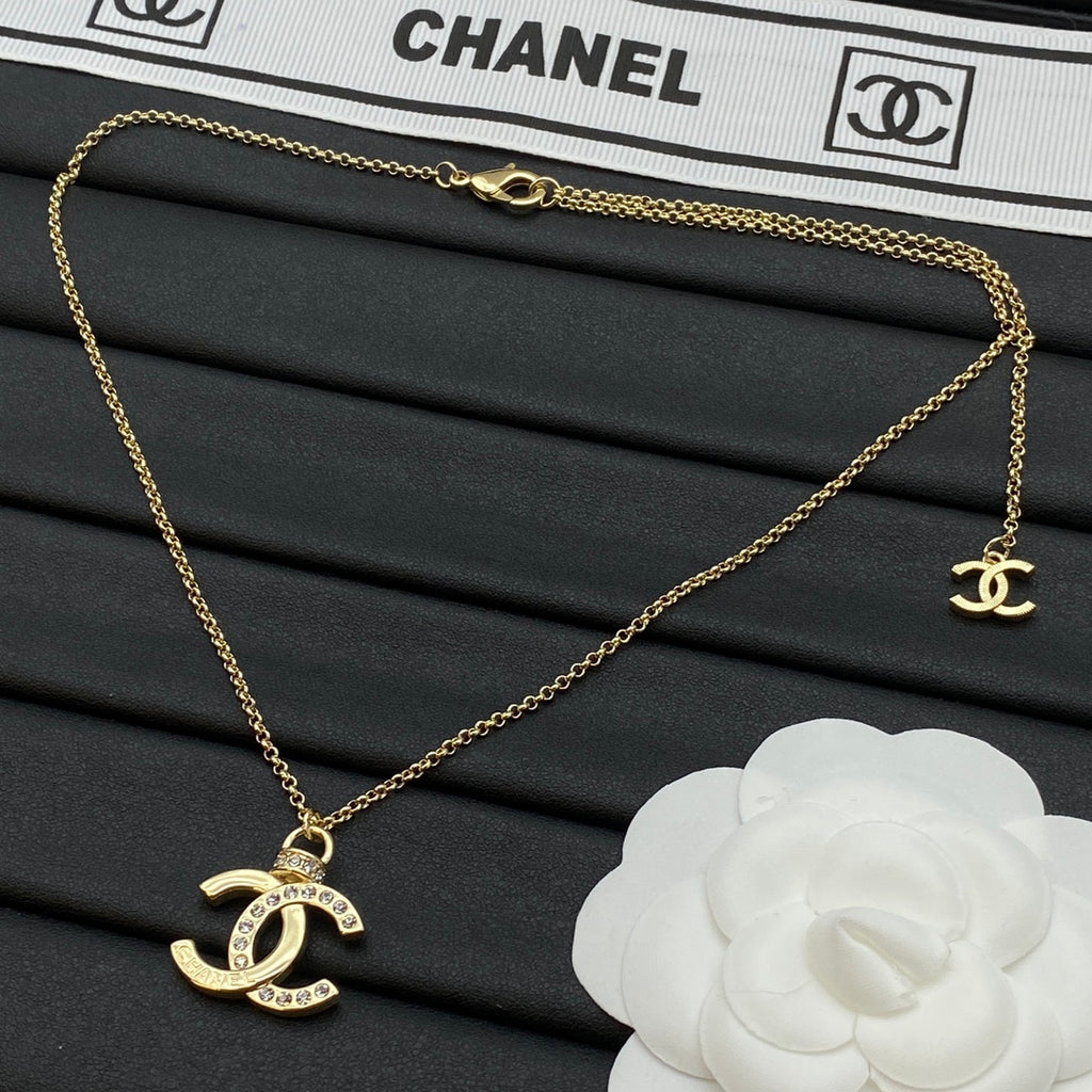 Crystal Row CC Logo Pendant Necklace – Gold & Silver