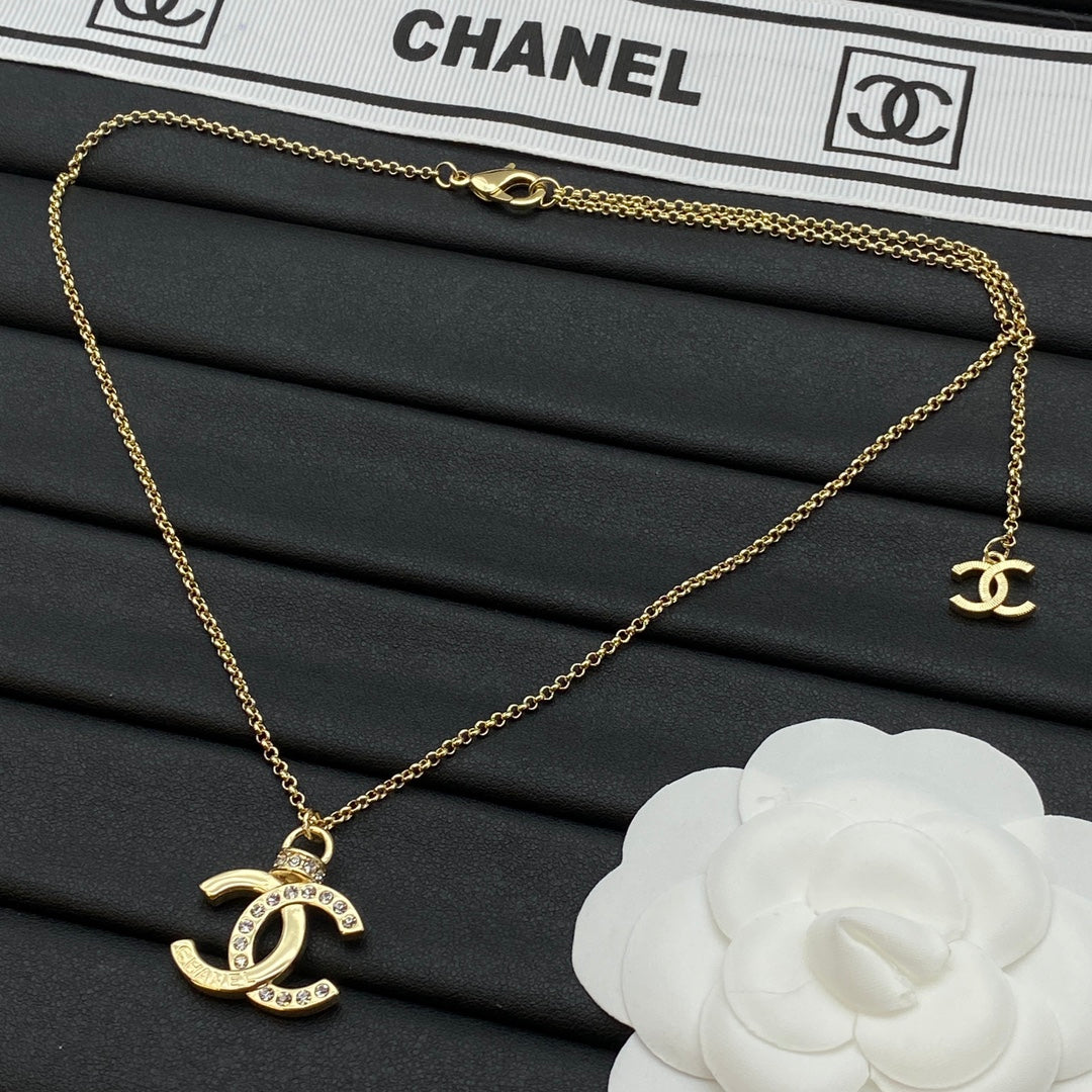 Crystal Row CC Logo Pendant Necklace – Gold & Silver