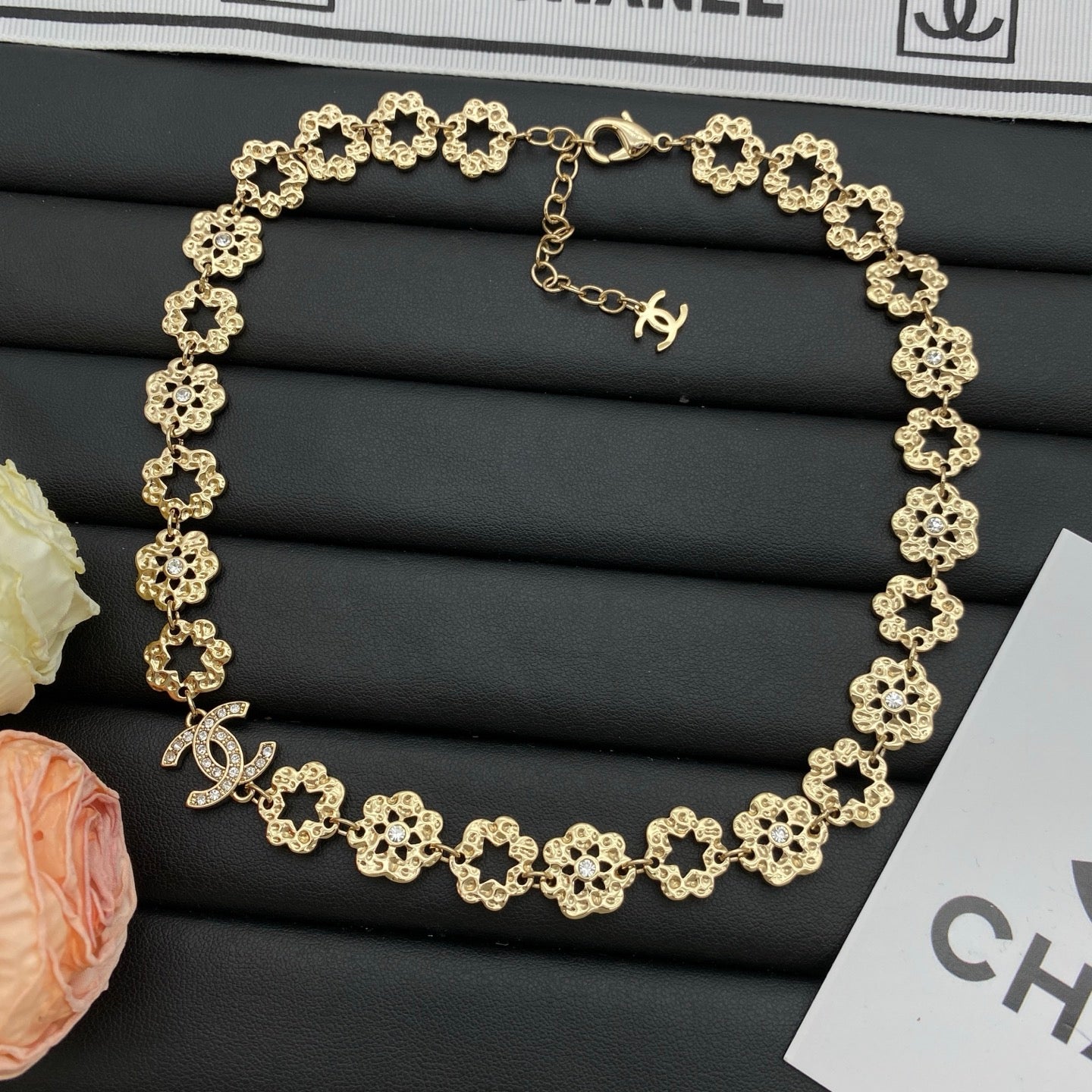Crystal Floral Link Chain Choker Necklace – Gold & Silver