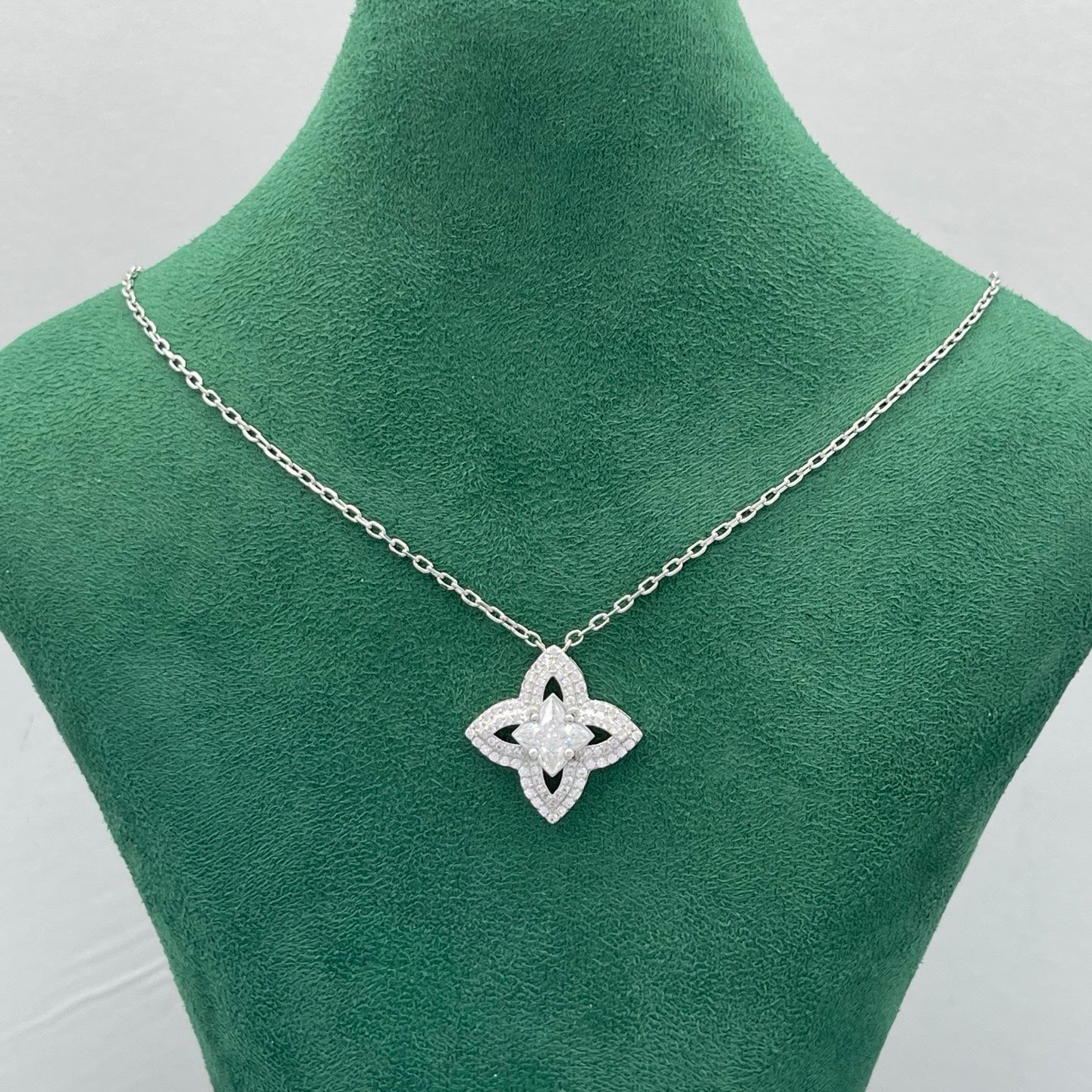 Pavé Hollow Four-Point Star Necklace with Oval Crystal Center