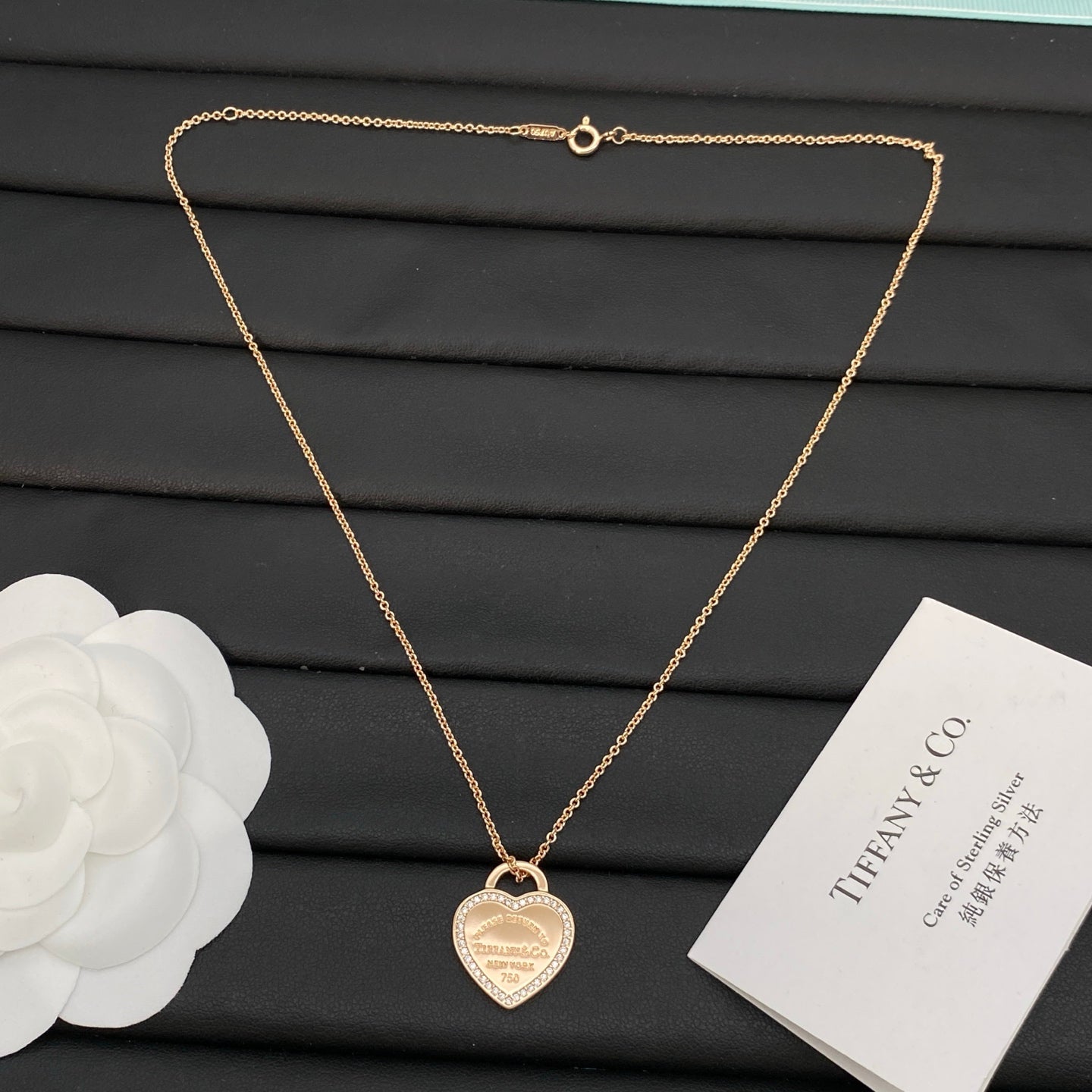 Crystal-Rimmed Heart Charm Necklace – Gold / Silver / Rose Gold