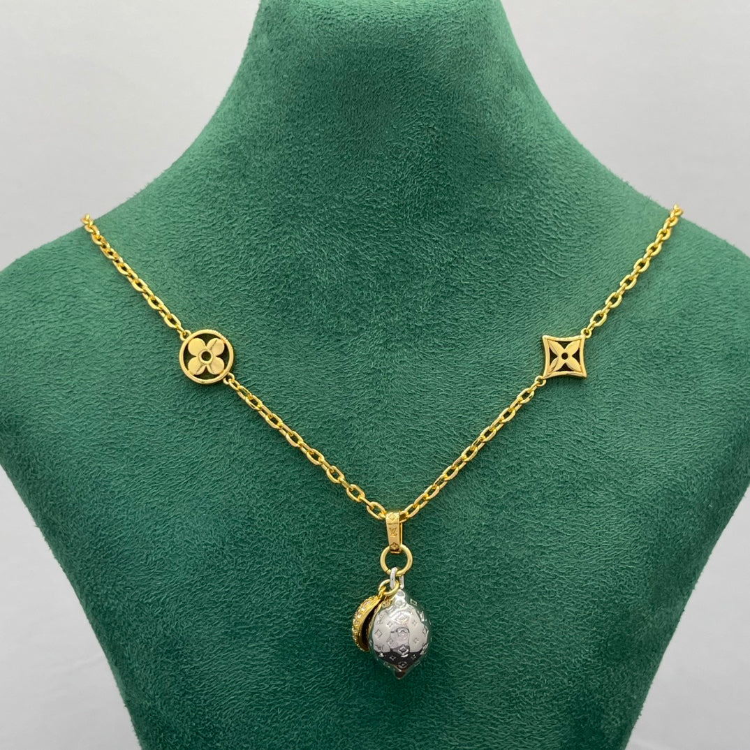 Lemon Charm Clover Station Necklace