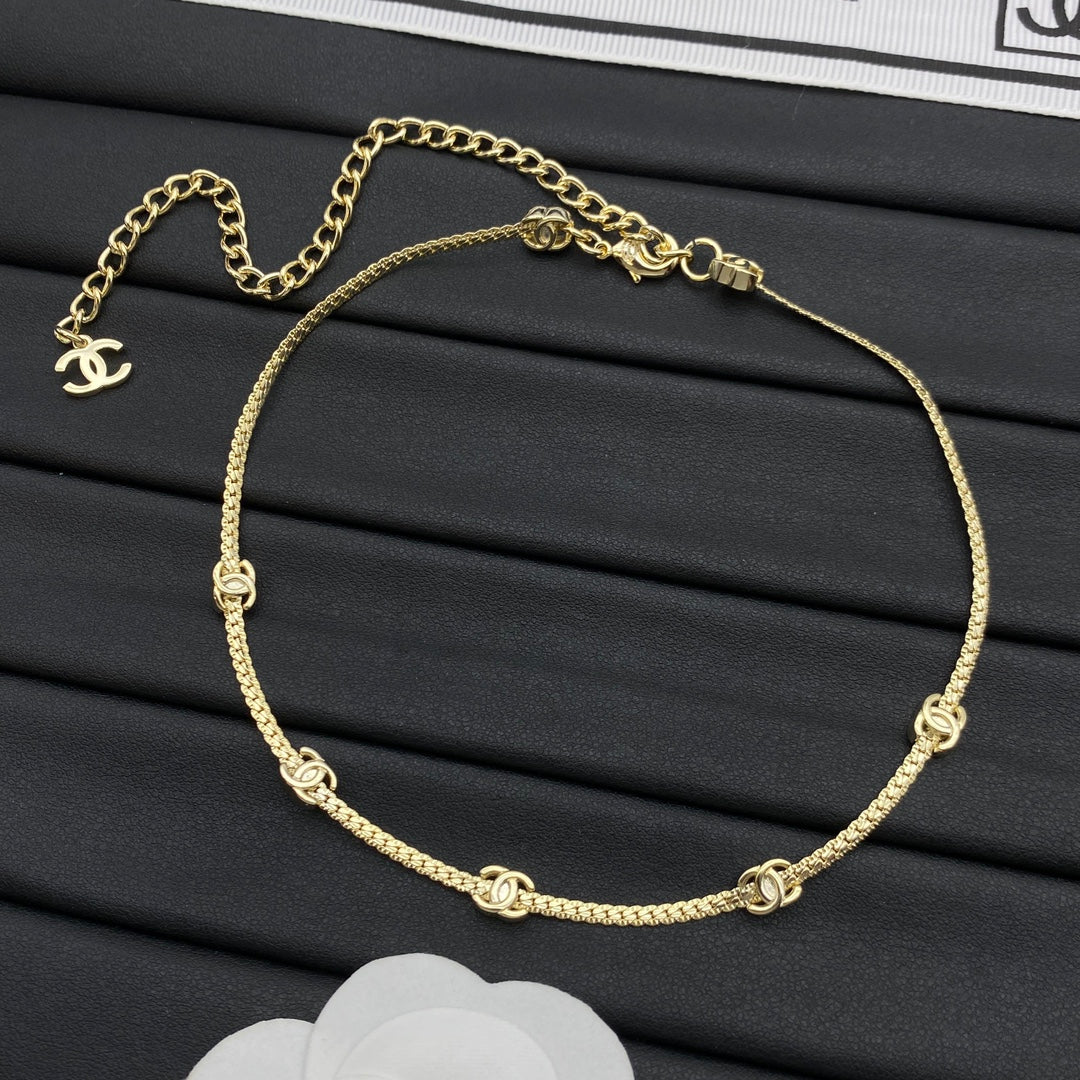 CC Ring Station Double-Layer Chain Choker Necklace – Gold & Silver