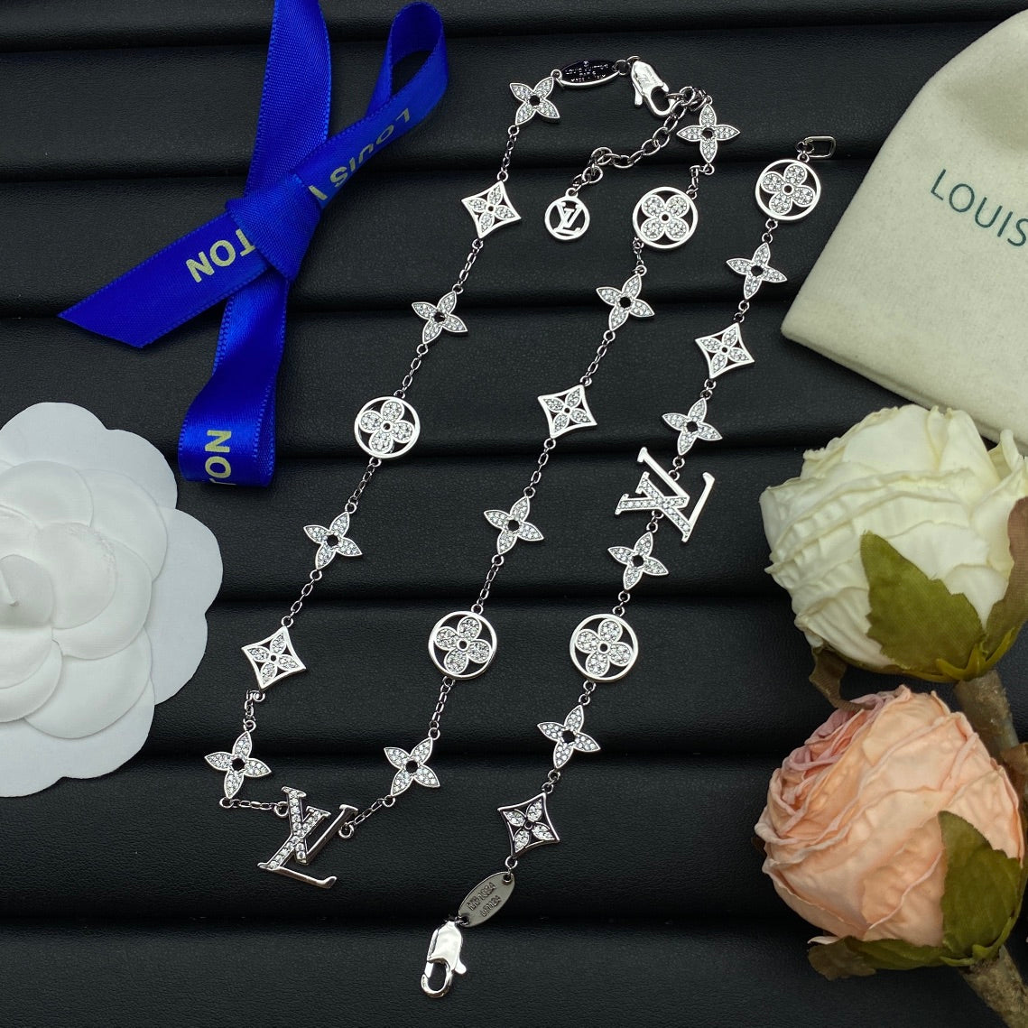Pavé Four-Petal Flower & Round Coin All-Over Station Long set