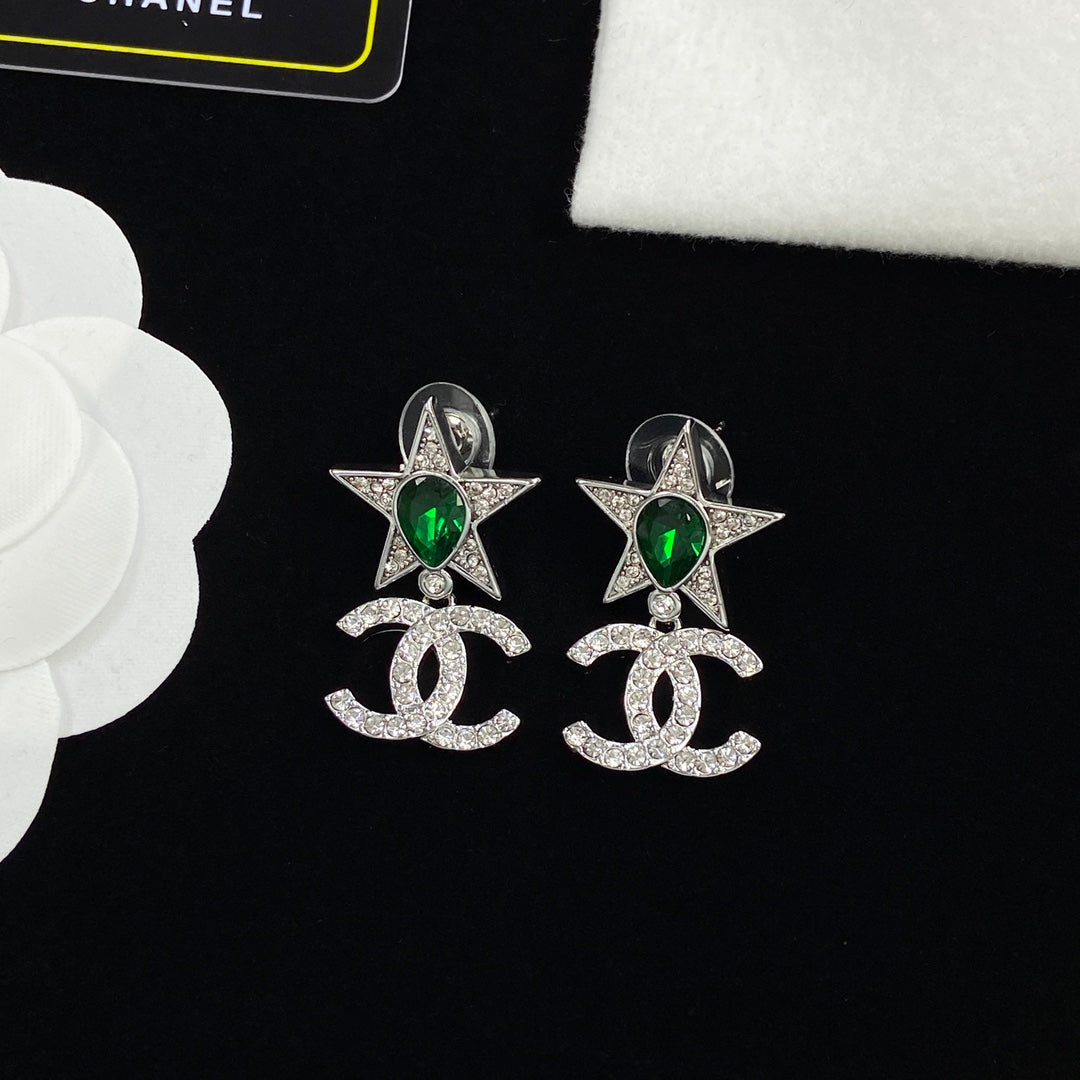 Emerald Green Teardrop Star & Crystal Interlocking Loop Charm Faux Pearl Choker & Stud Earring Set