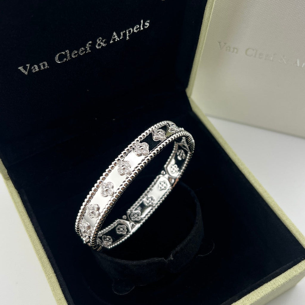 Wide Beaded Four-Flower Full-Diamond Kaleidoscope Bracelet