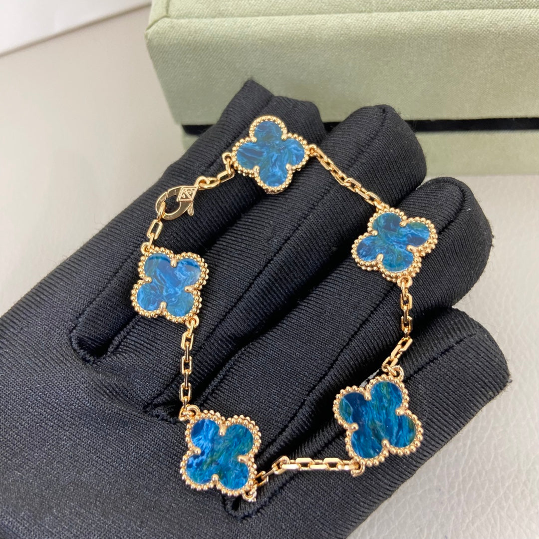 New Peter Green Five-Flower Bracelet