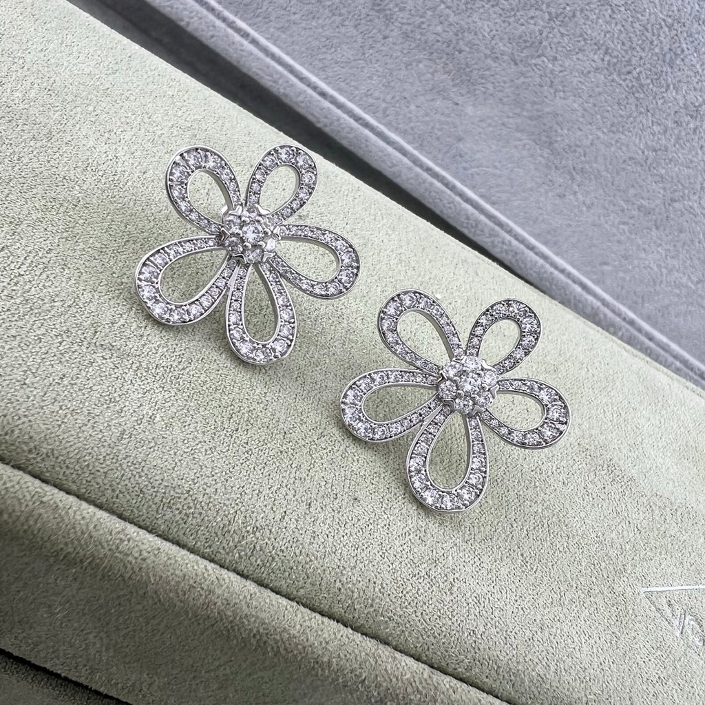 Full Diamond Sunflower Necklace