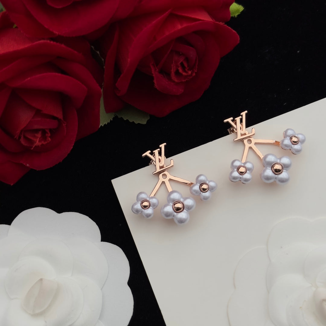 White Ceramic Flower & Logo Charm 3-Piece Set