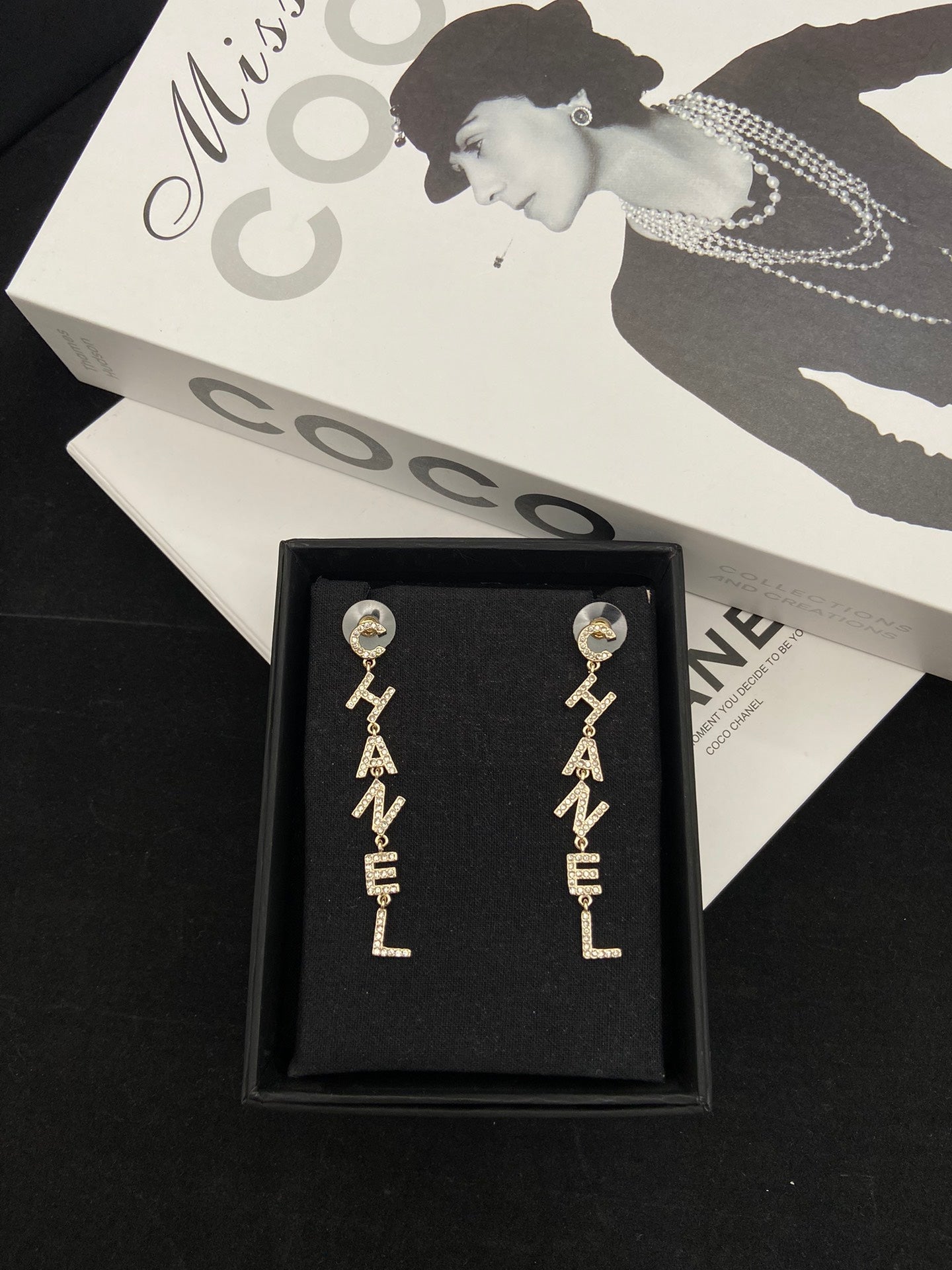 Crystal Letter Charm Jewelry Set – Necklace, Earrings & Bracelet