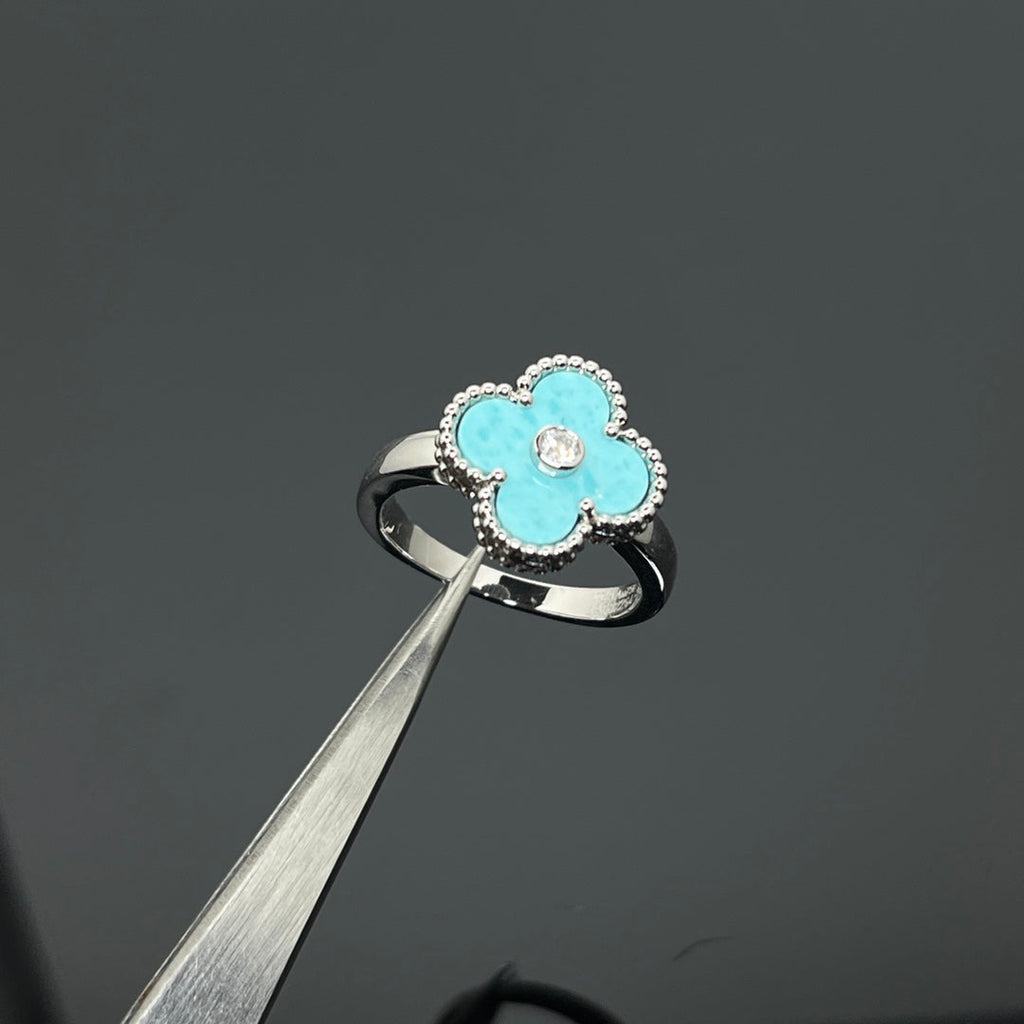 VCA-Celestite Four-Leaf Clover Three-Piece Set