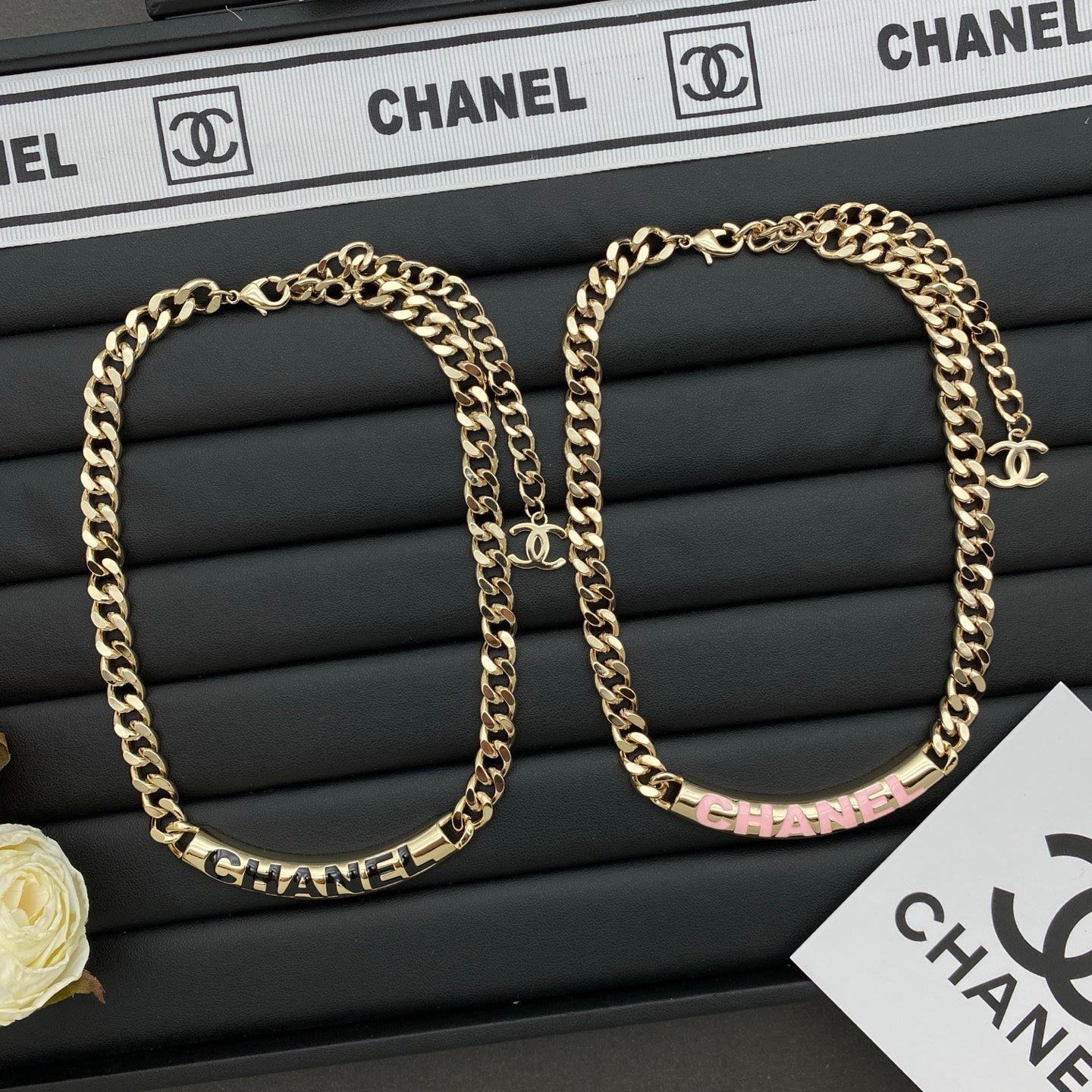 Engraved Chunky Chain Style (Gold/Pink)