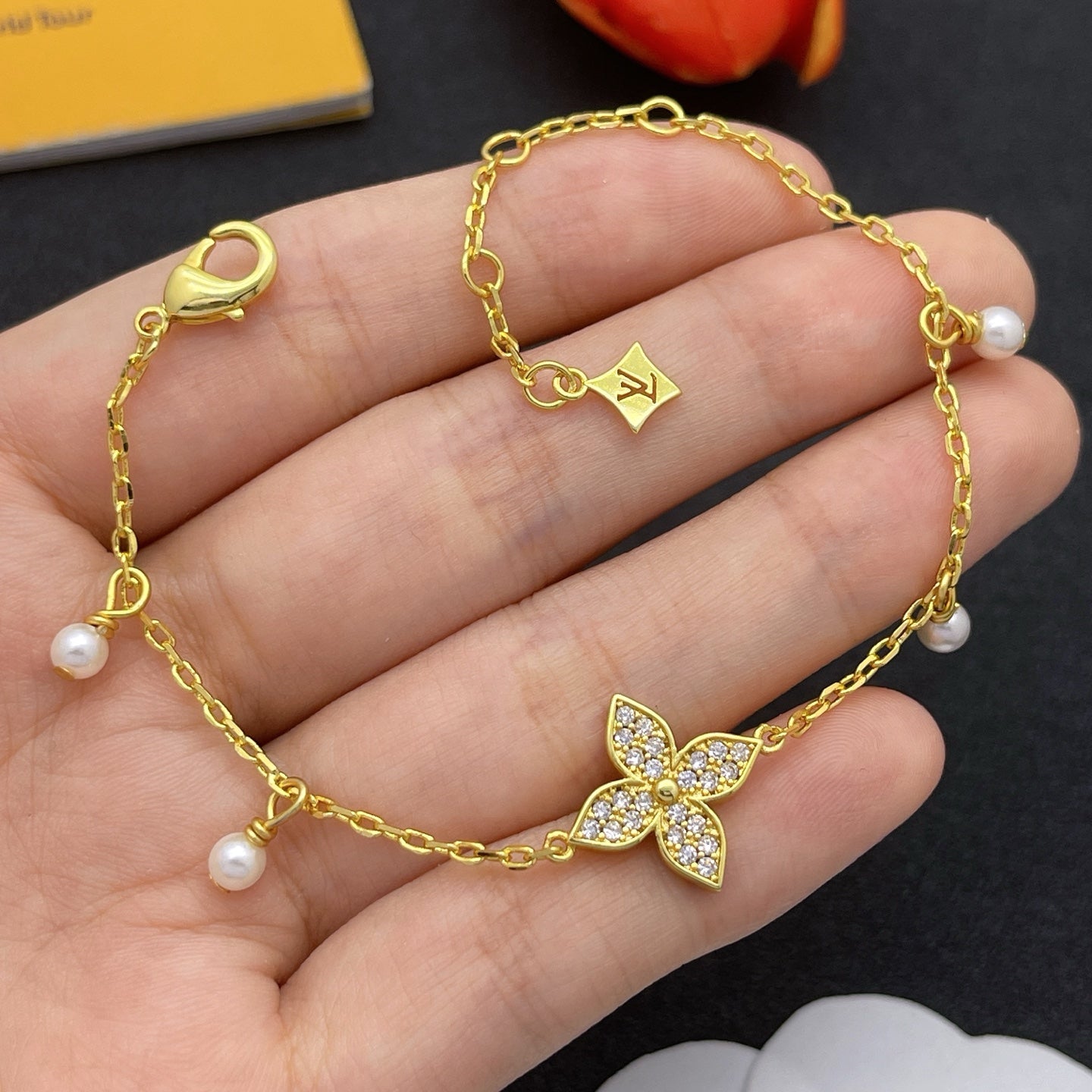 Crystal Fleur Pearl Chain Set