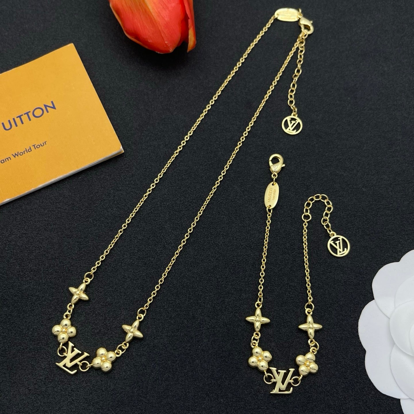 Blooming Monogram Set