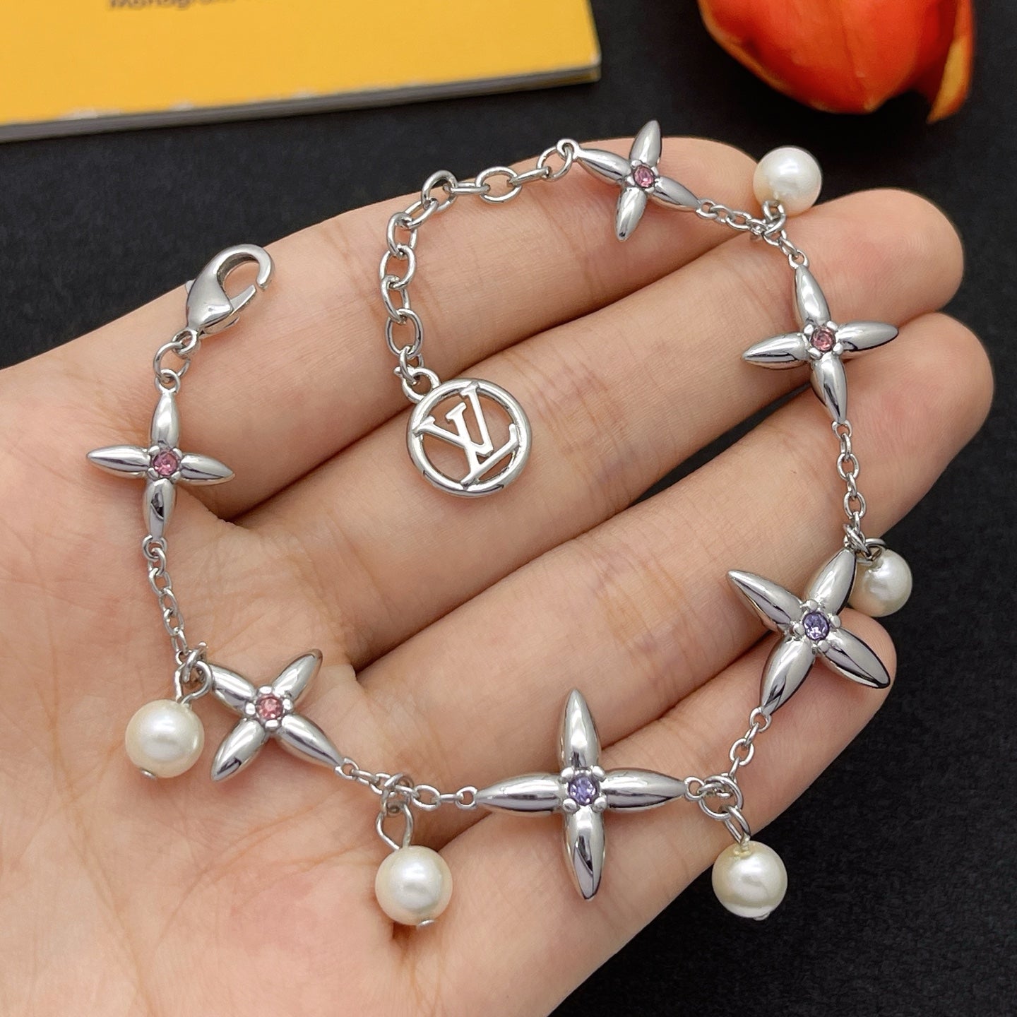 Pearl & Flower Cluster Pendant Jewelry Set