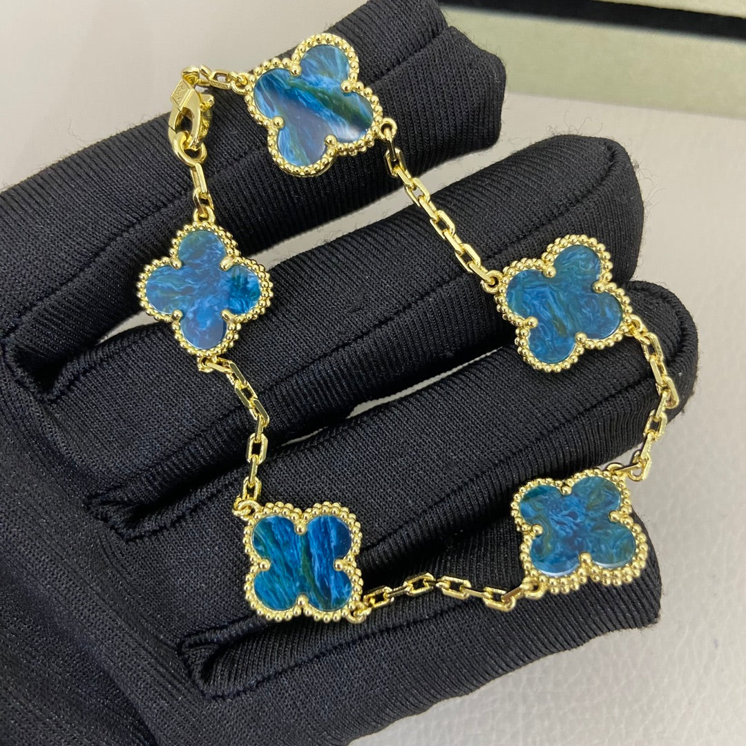 New Peter Green Five-Flower Bracelet
