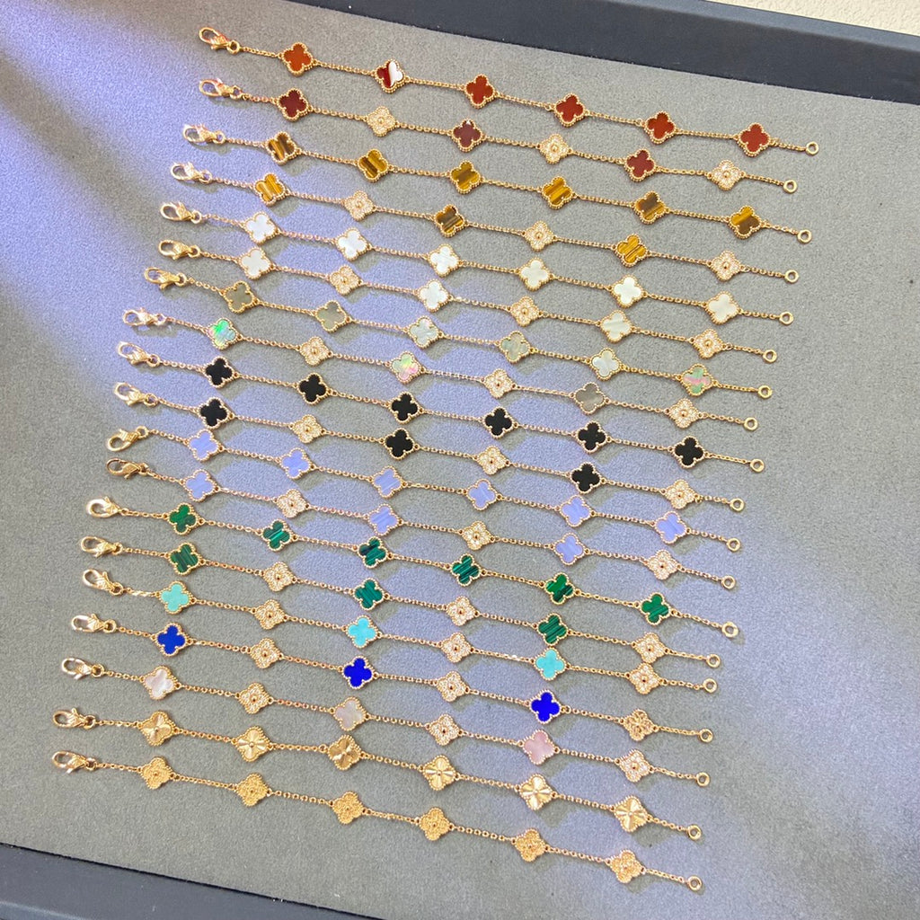 Mini Five-Flower Bracelet