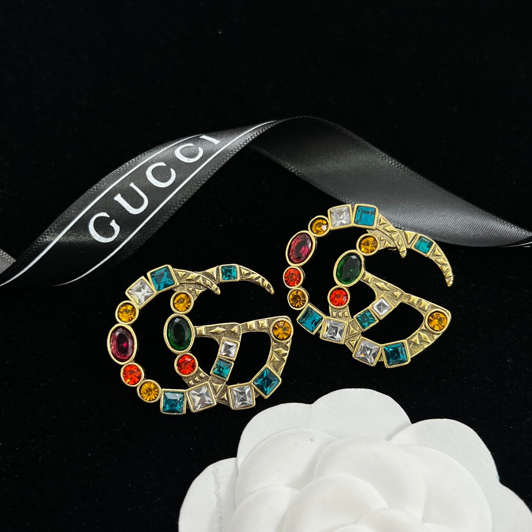 Multicolor Gemstone Logo Chain Jewelry Set