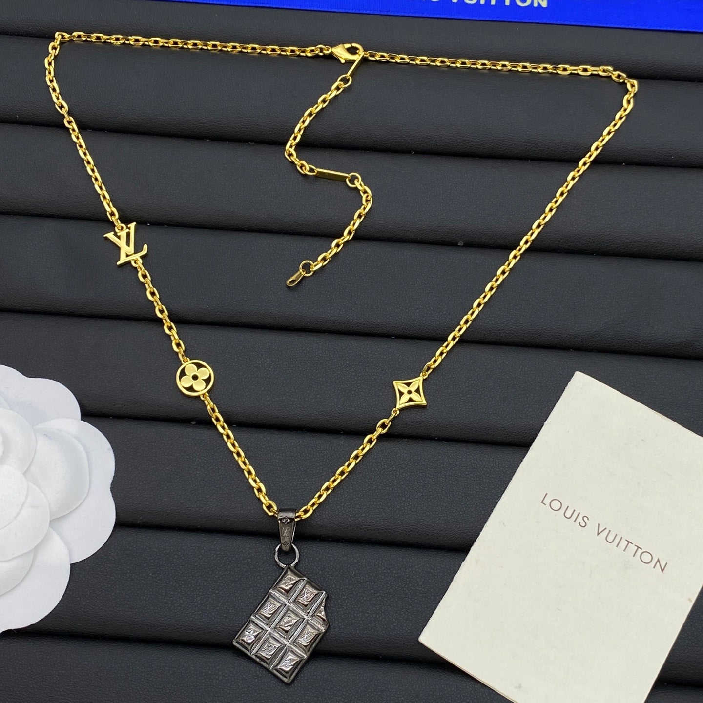Embossed Grid Square Pendant Station Chain Necklace