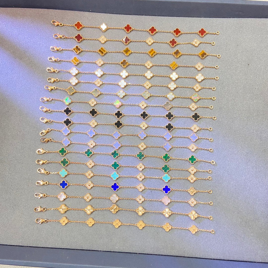 Mini Five-Flower Bracelet