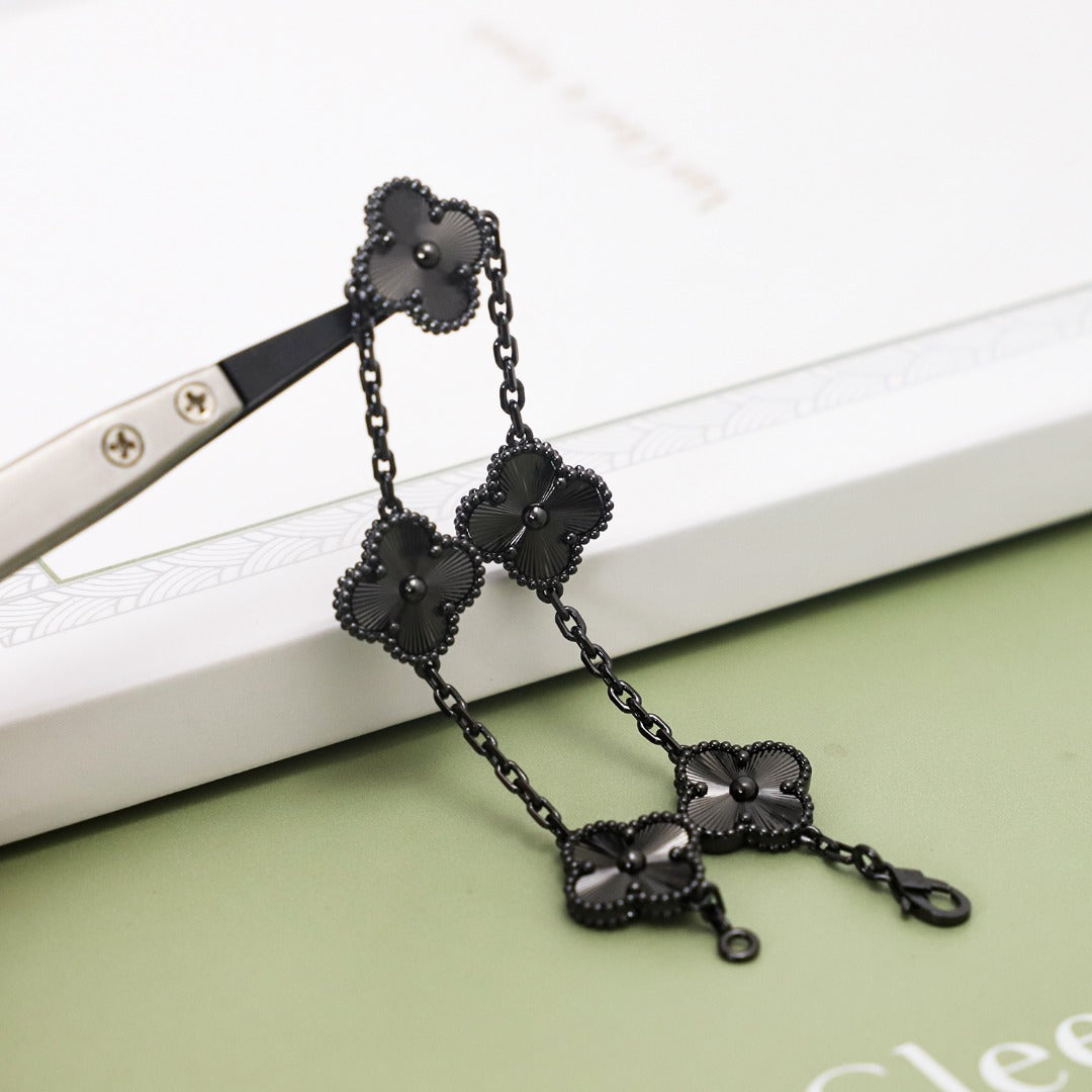 Black Knight Five-Flower Bracelet