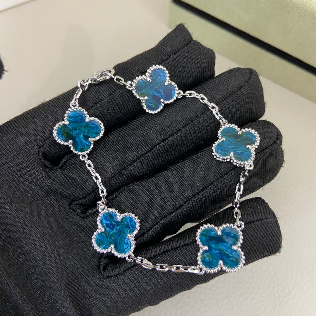 New Peter Green Five-Flower Bracelet