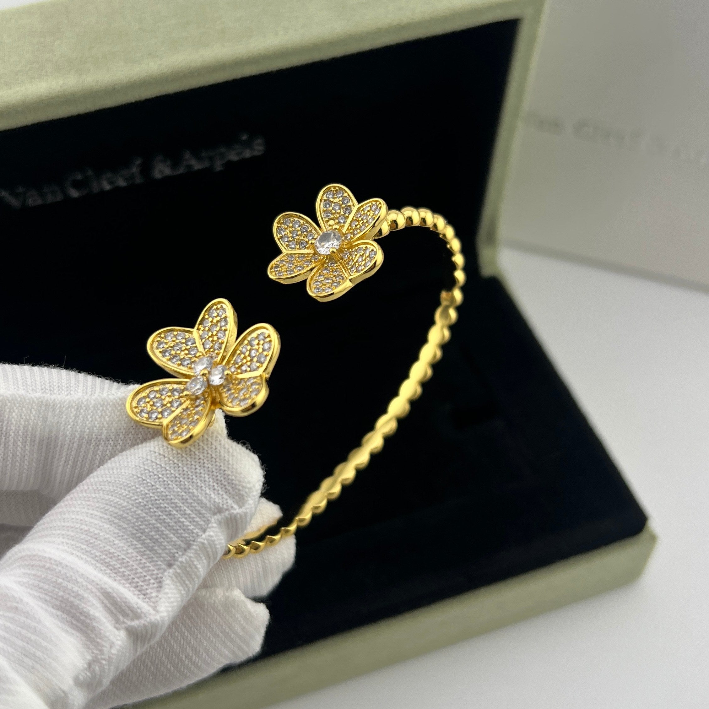 Clover Full Diamond 2-Flower Bracelet
