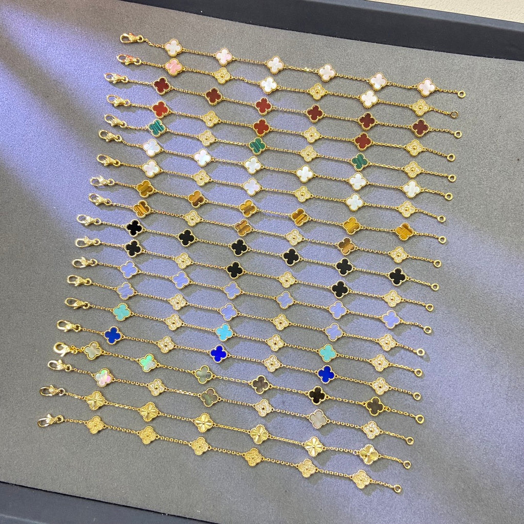 Mini Five-Flower Bracelet