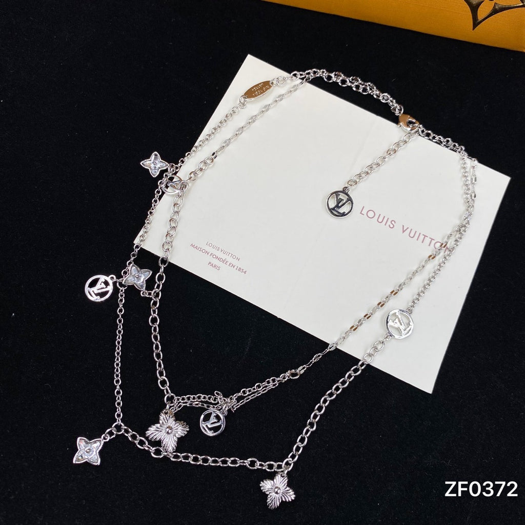 Layered Drape Chain & Multi-Charm Long Necklace