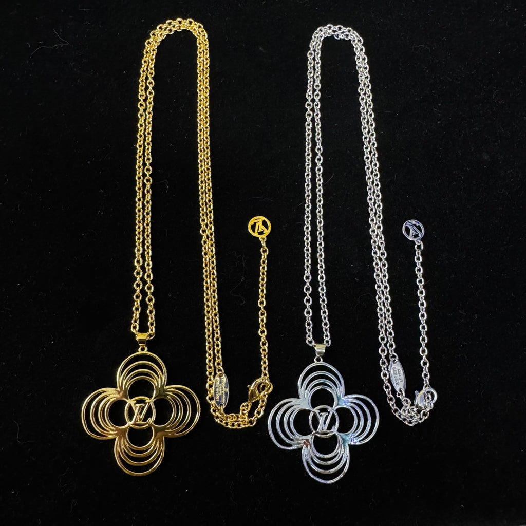Four-Petal Loop Pendant Necklace