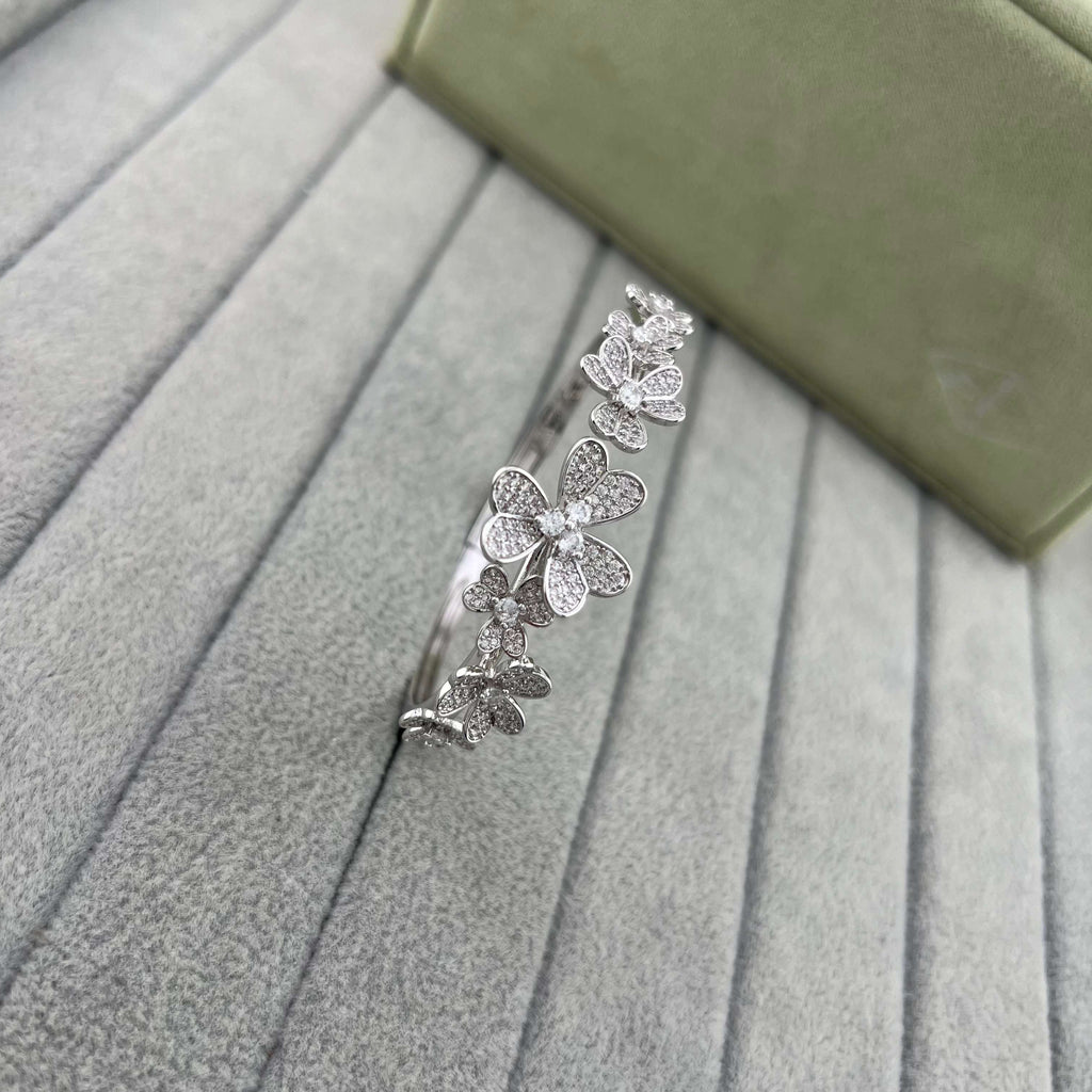 Clover Full Diamond Blossom Bracelet