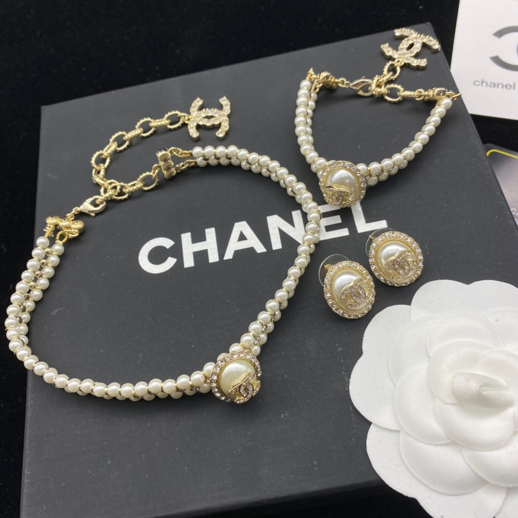 Pearl Beaded Crystal Charm Jewelry Set