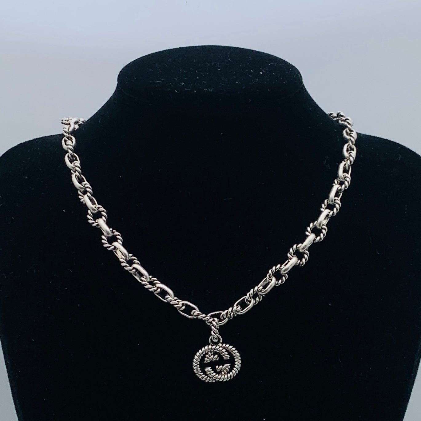 Chunky Braided Chain Logo Pendant Set