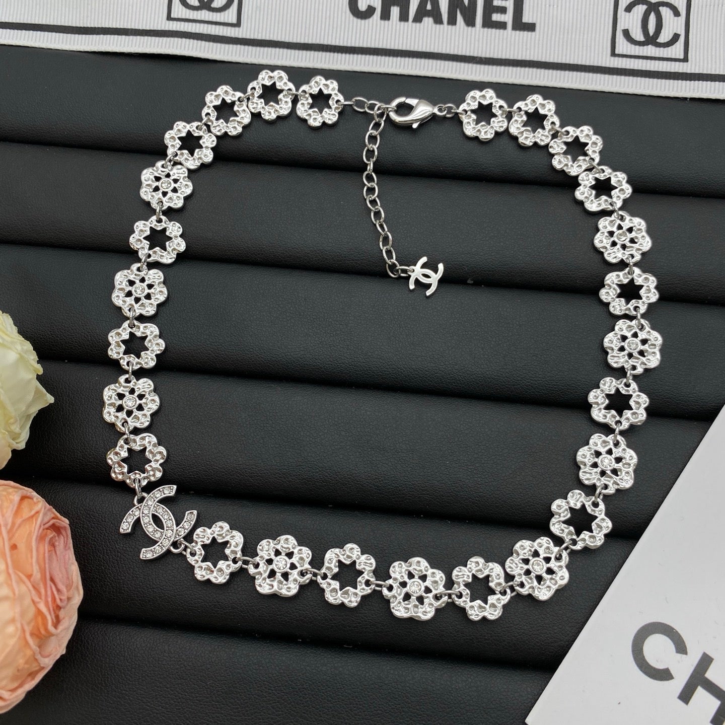 Crystal Floral Link Chain Choker Necklace – Gold & Silver