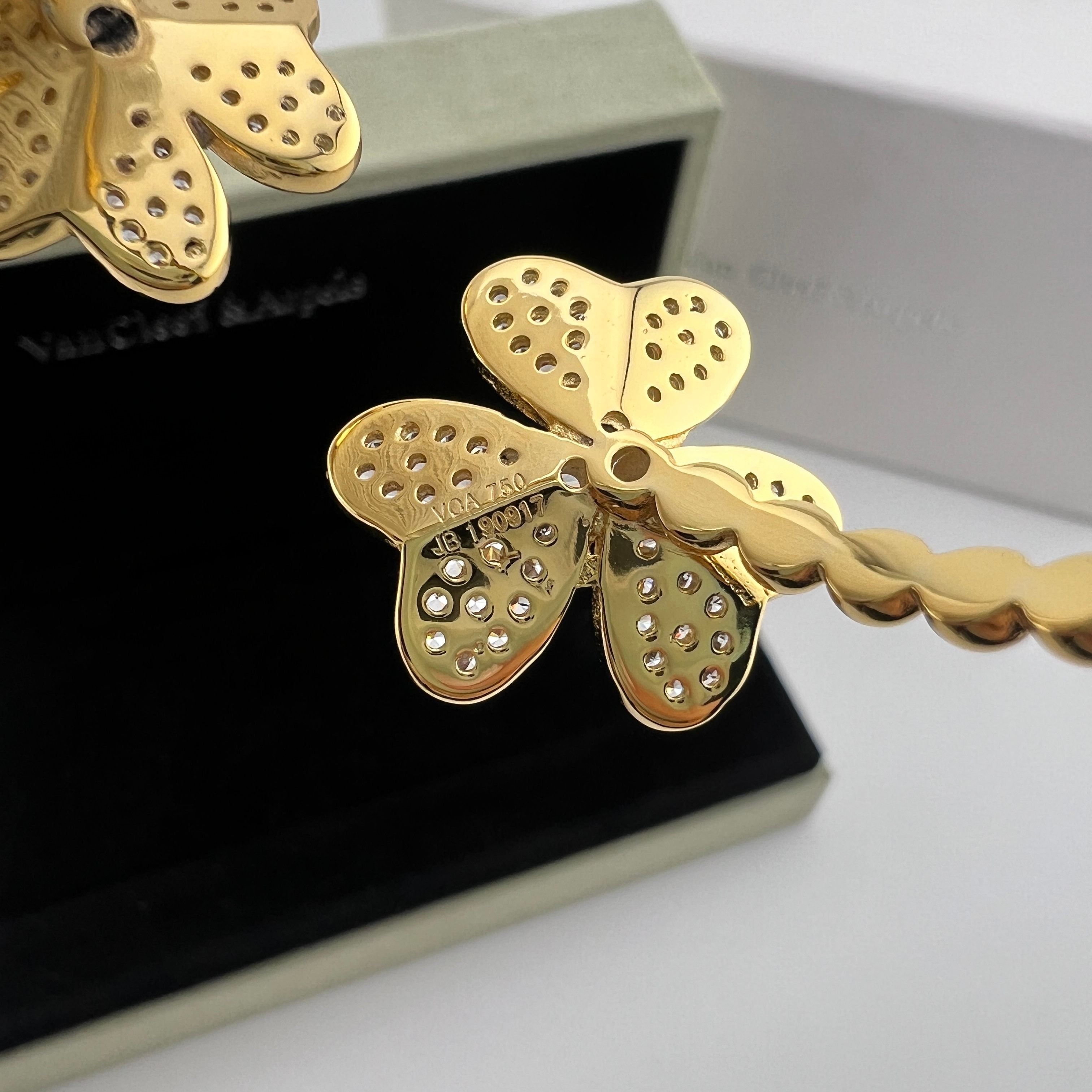 Clover Full Diamond 2-Flower Bracelet