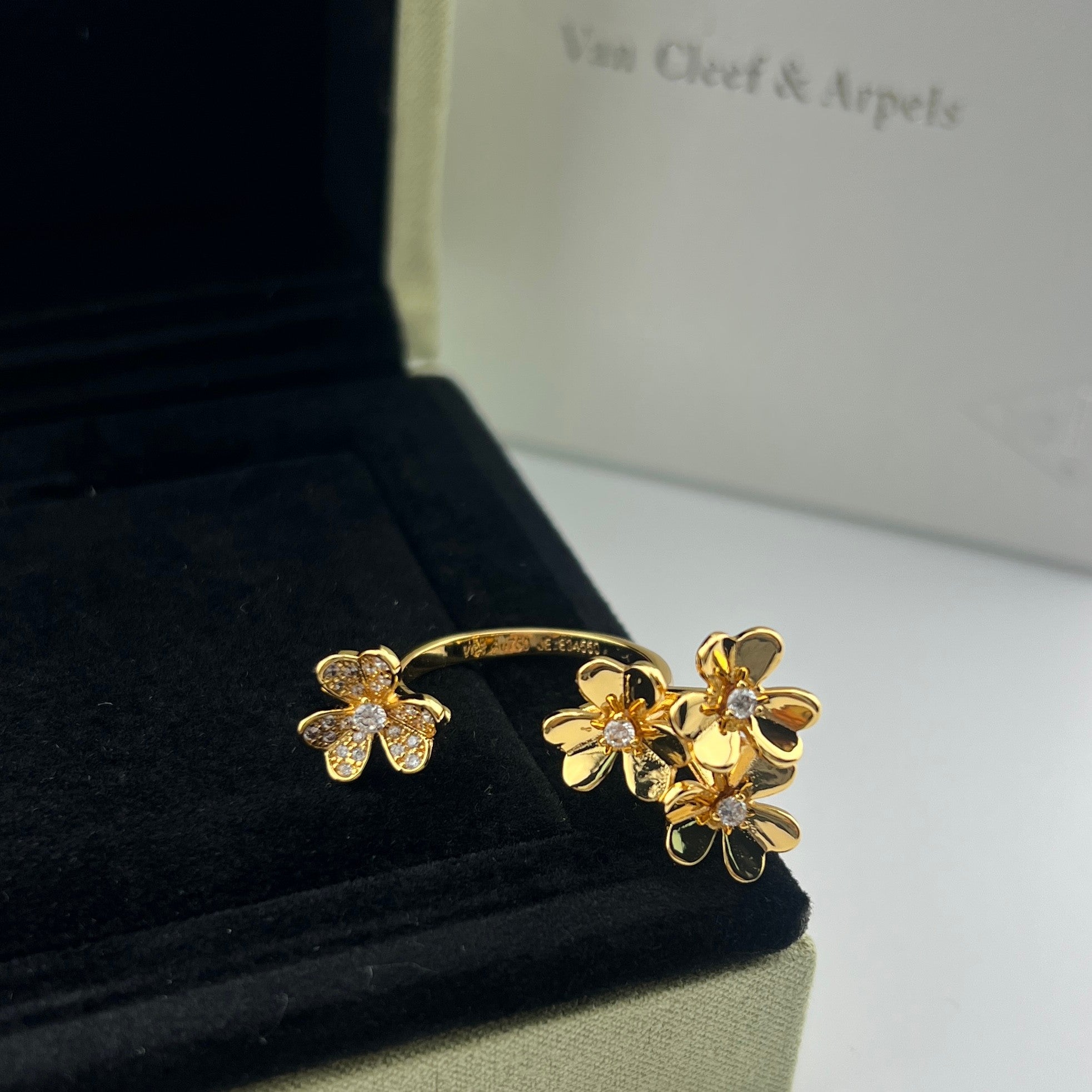 Clover Three-Flower Open Ring