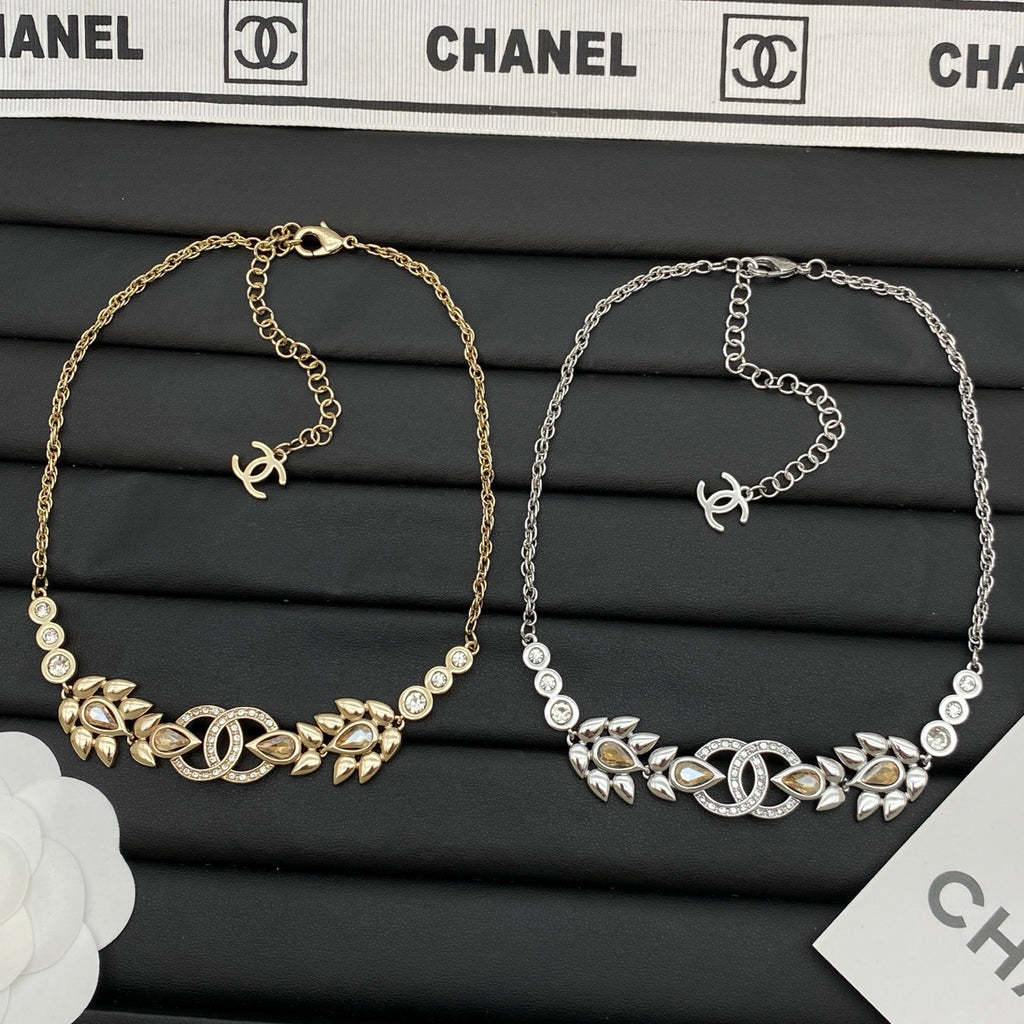 Leaf Crystal Teardrop Choker Necklace