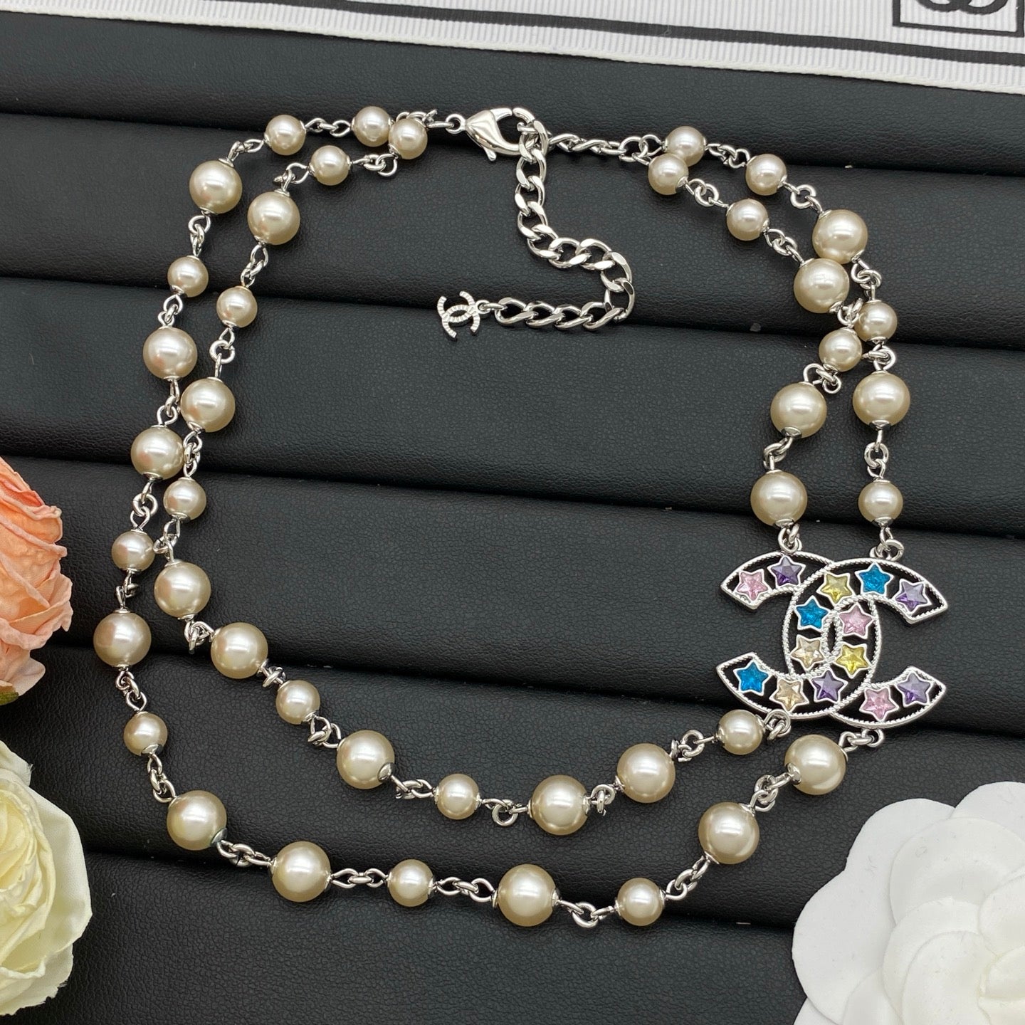 Pearl Beaded Long Necklace with Colorful Star Charm – Gold / Silver
