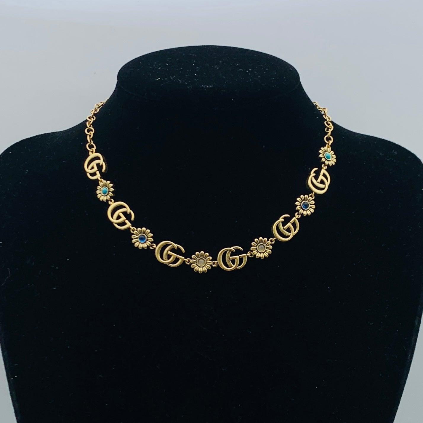 Vintage Daisy Logo Jewelry Set