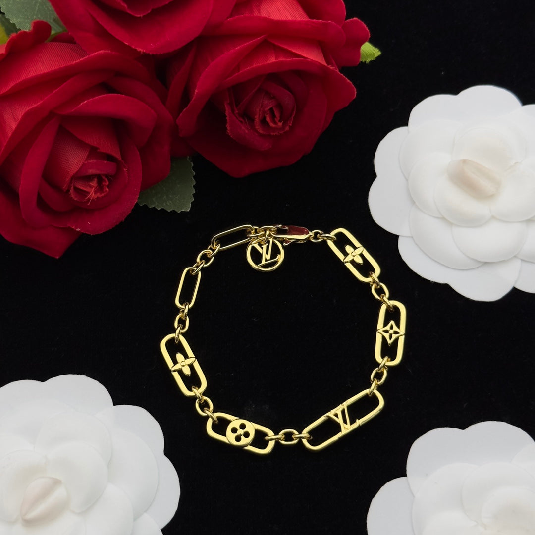 Chunky Logo Paperclip Chain Jewelry Set