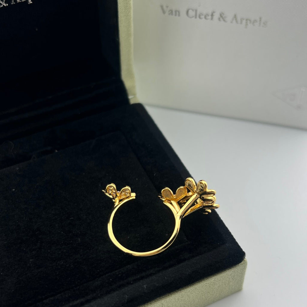 Clover Three-Flower Open Ring