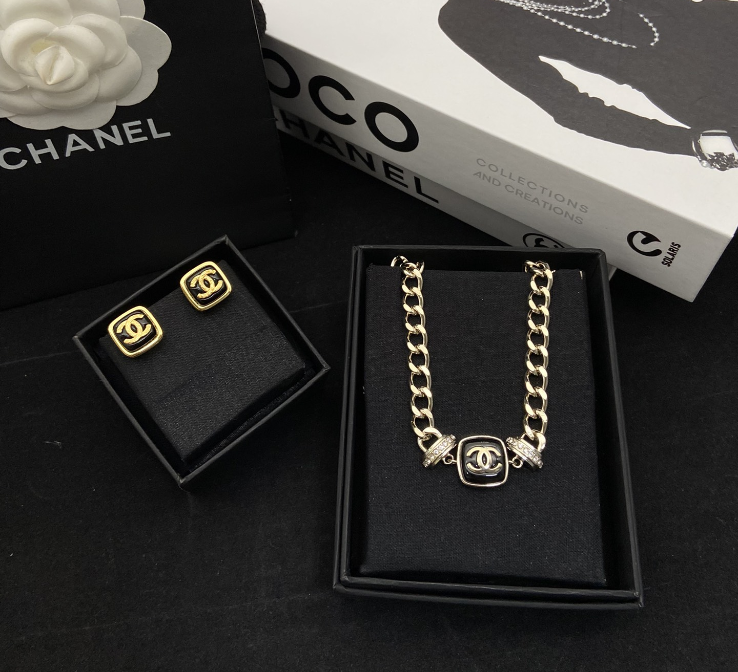 Black Enamel CC Logo Chunky Chain Necklace & Stud Earrings Set