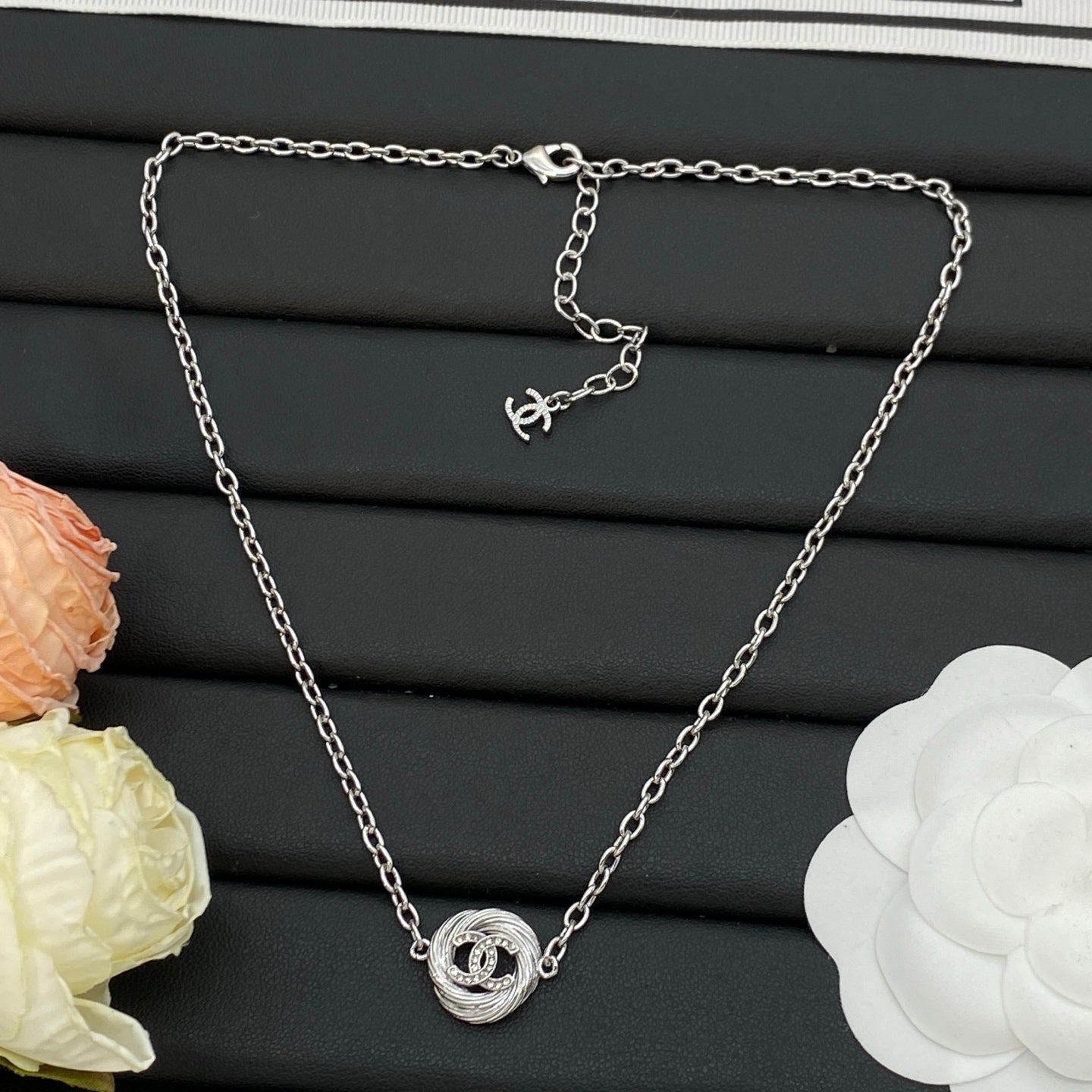 Swirl Knot Pendant Necklace – Gold & Silver Dual-Tone Chain Necklace
